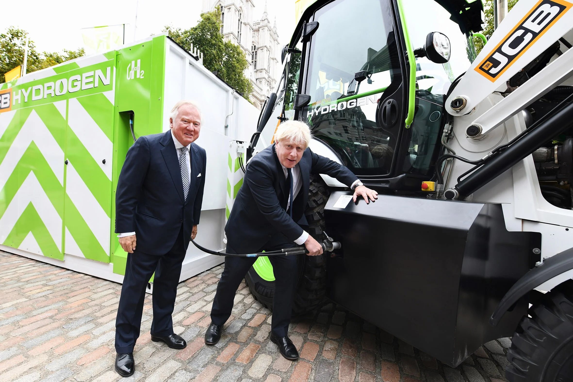 Super efficient JCB hydrogen engine gets £100 million injection