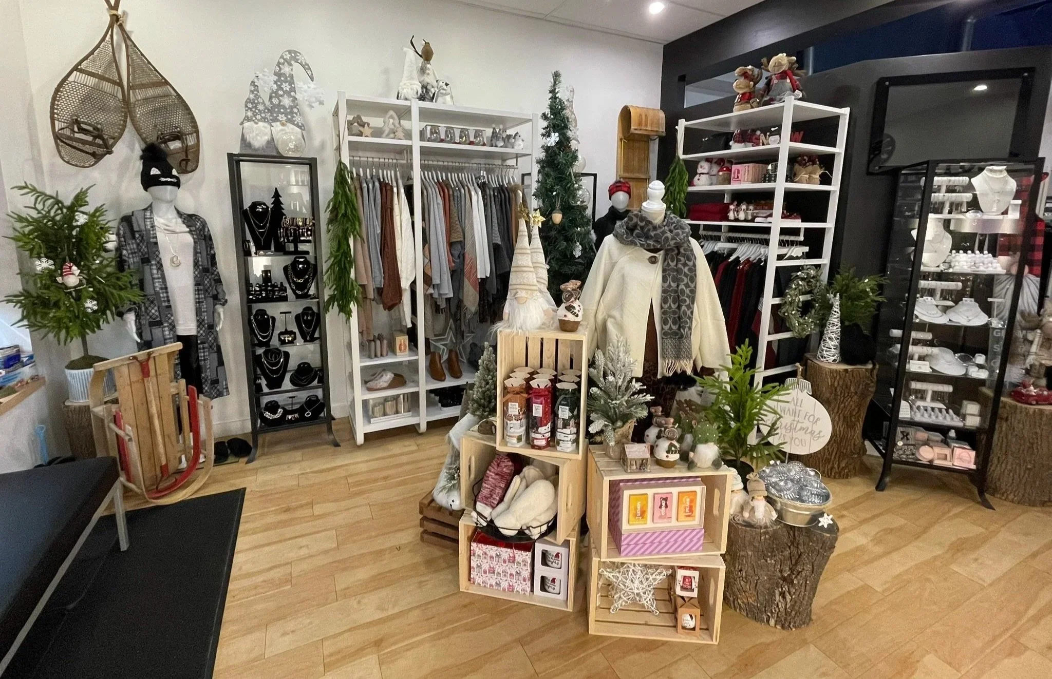 Retail holiday set-up for fashion boutique in Georgetown Ontario
