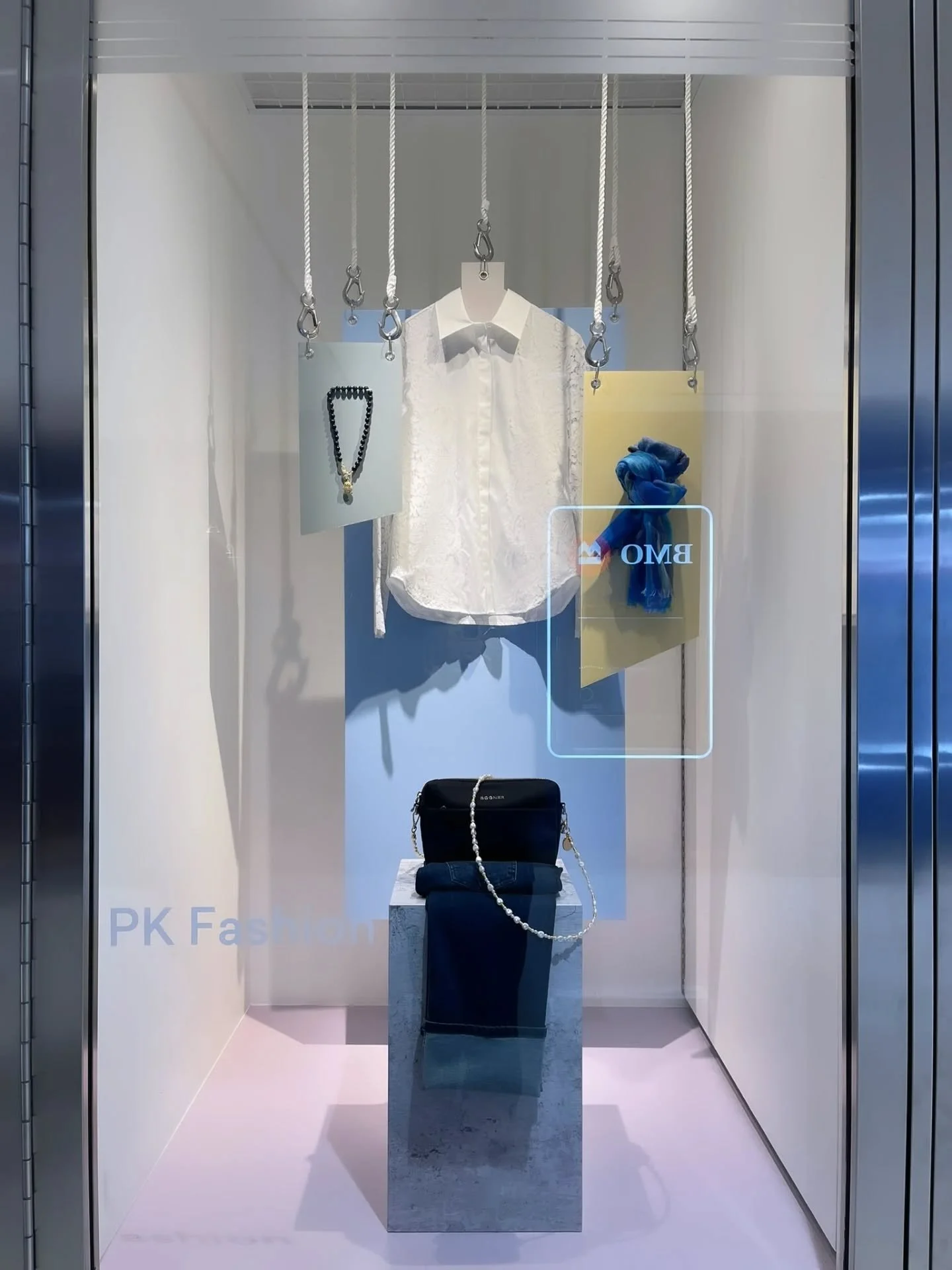 PROJECT FEATURE: 

A centre-wide, multi-brand window display program at Manulife Centre, developed around a cohesive seasonal design concept.

The displays explored current trends of contrasting industrial textures with New Year freshness and softnes