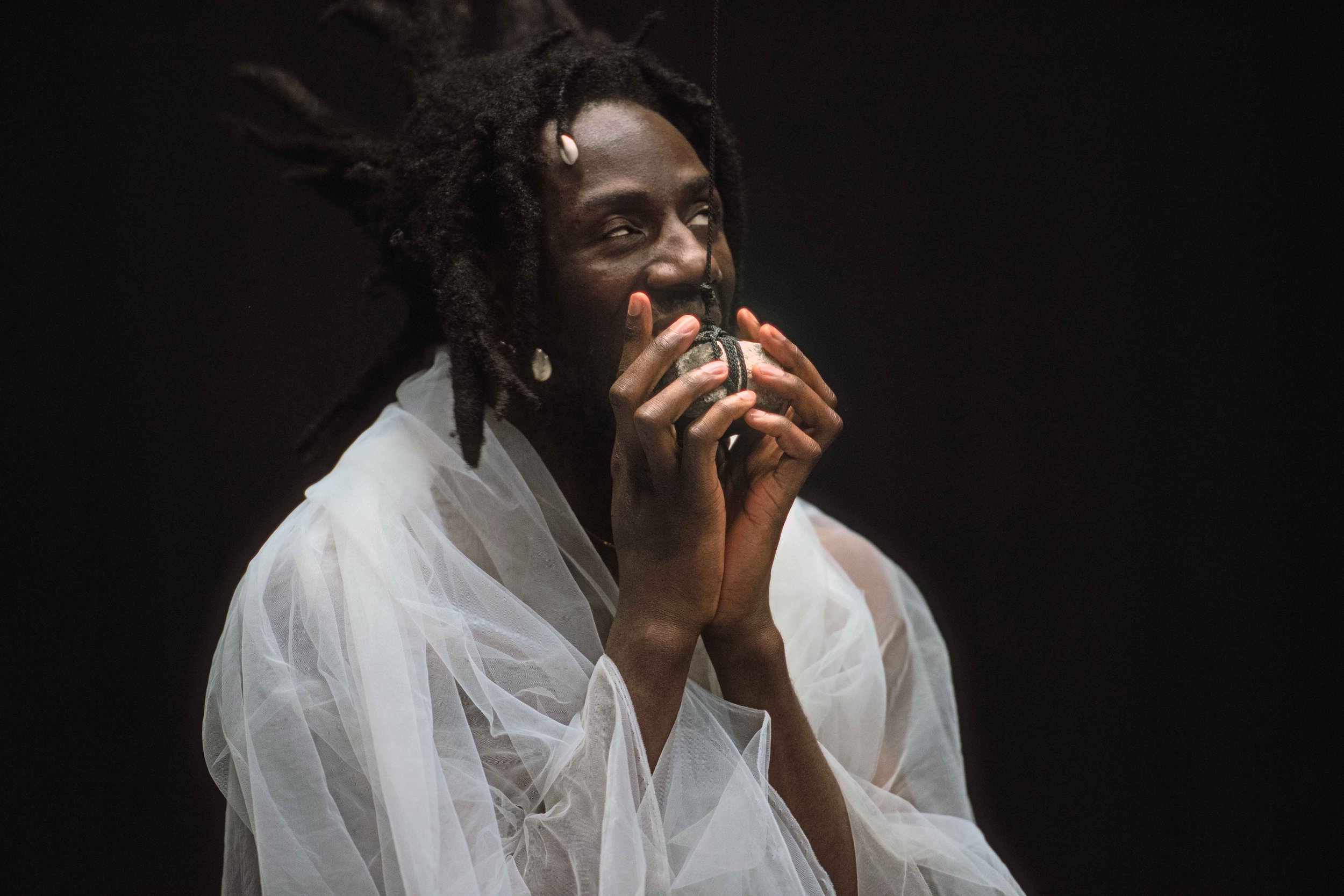 Break & Connection | Photo: © Tito Casal