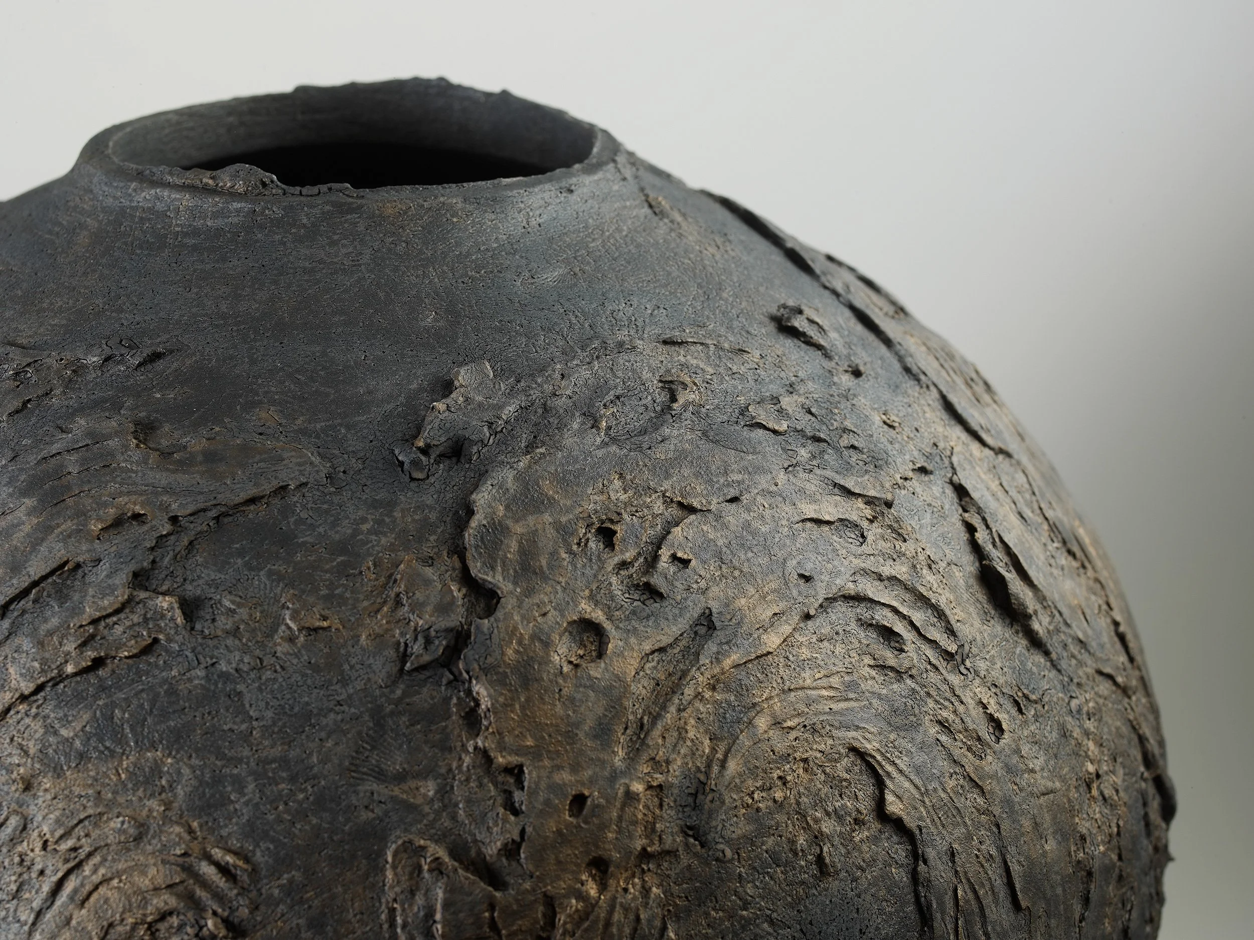 Black-Rock-moon-closeup1.jpg