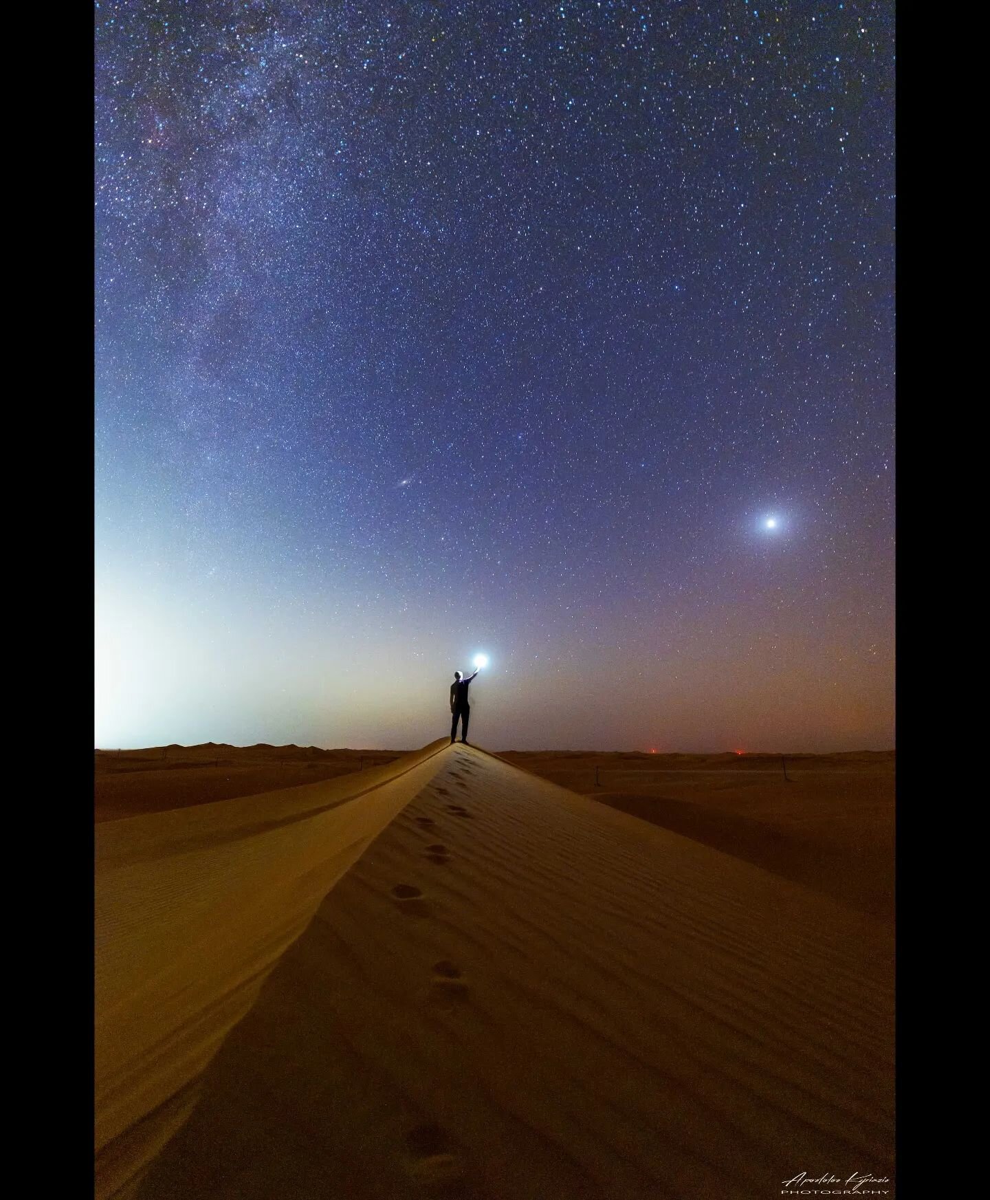 Season opener
Late August, summer break is over, the semester is on and the desert started calling me again. I ought to go. The usual spot, Razeen, 150km south of Abu Dhabi, deep inside the edges of the mighty Rub Al Khali desert, next to our @eao_ae