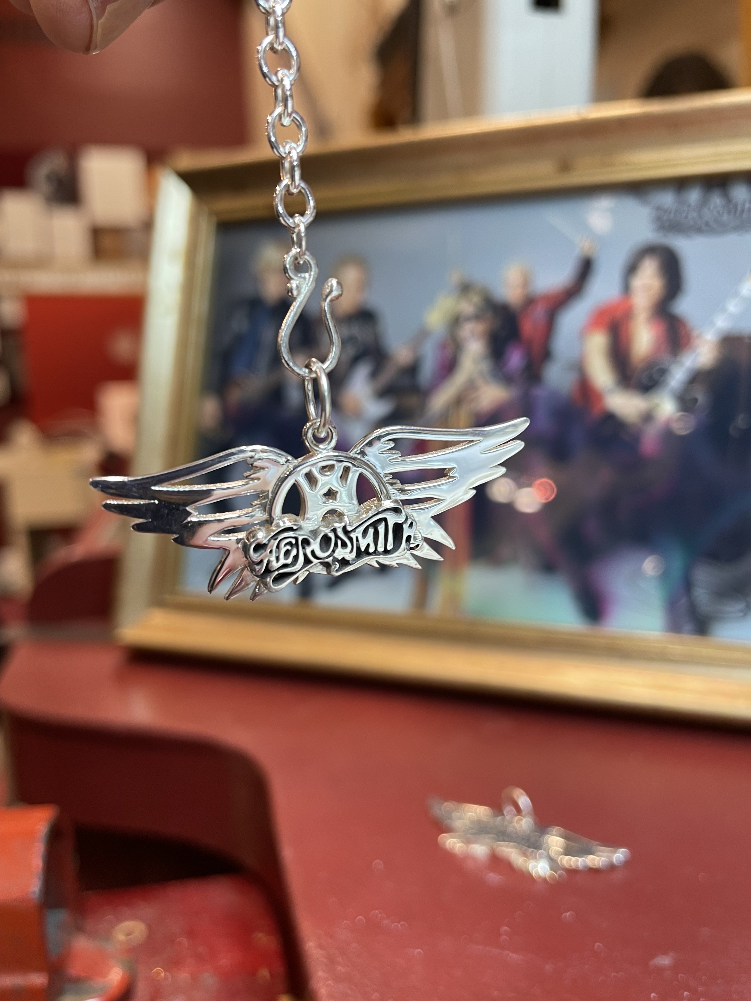 studio alt IMG_4582 P019-SS Classic Wings pendant .jpeg