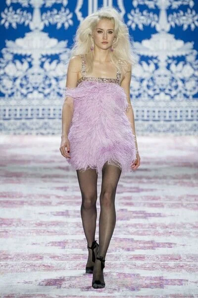 2019 FW Naeem Khan ph…Coppola.jpeg