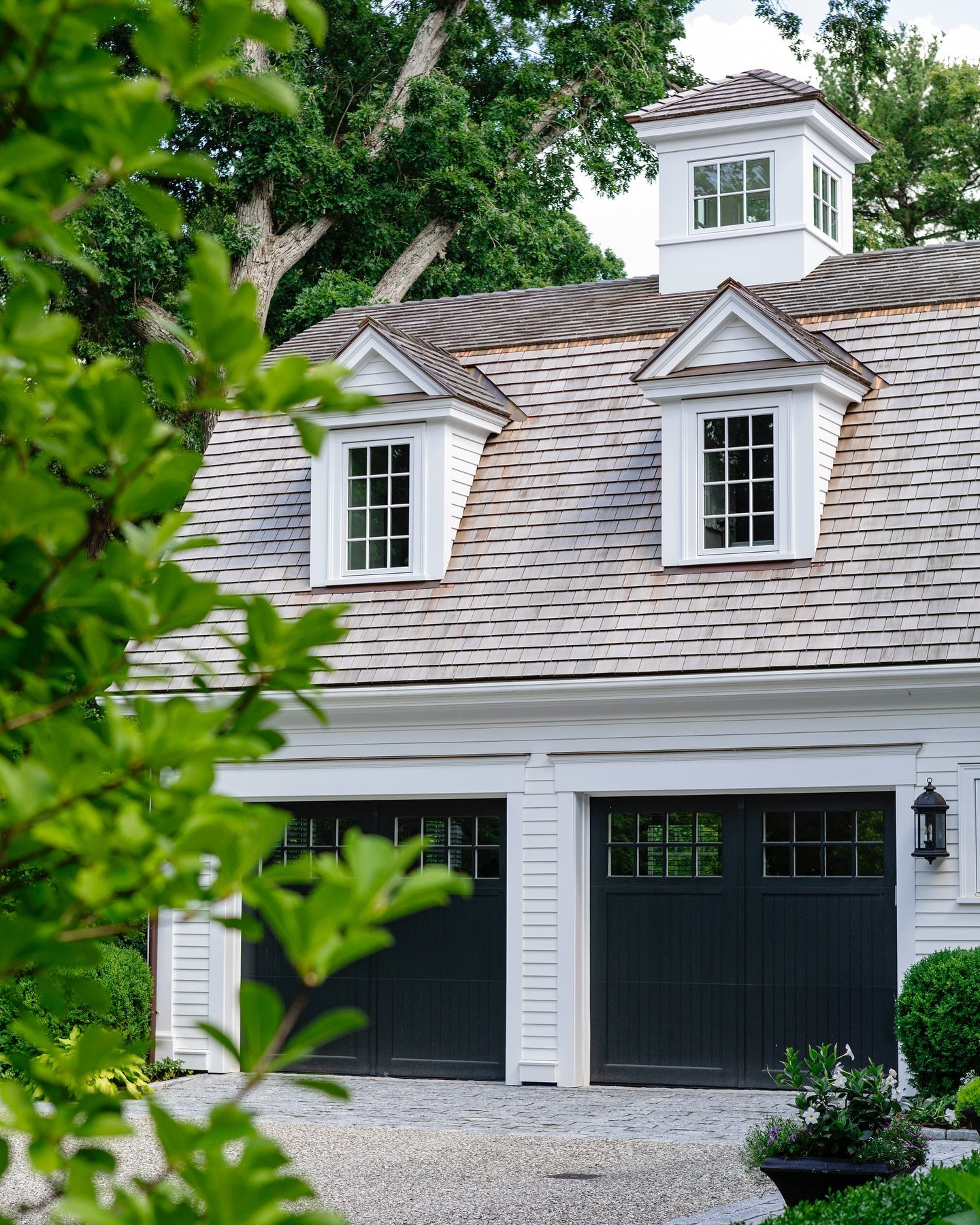 As stated on Patrick Ahearns Website:⁣
⁣
&ldquo;Wellesley&rsquo;s historic John Hardy House dates to 1896. Built as part of the prominent Belvedere Estates subdivision, the original Georgian Revival was the home of distinguished Wellesley resident an