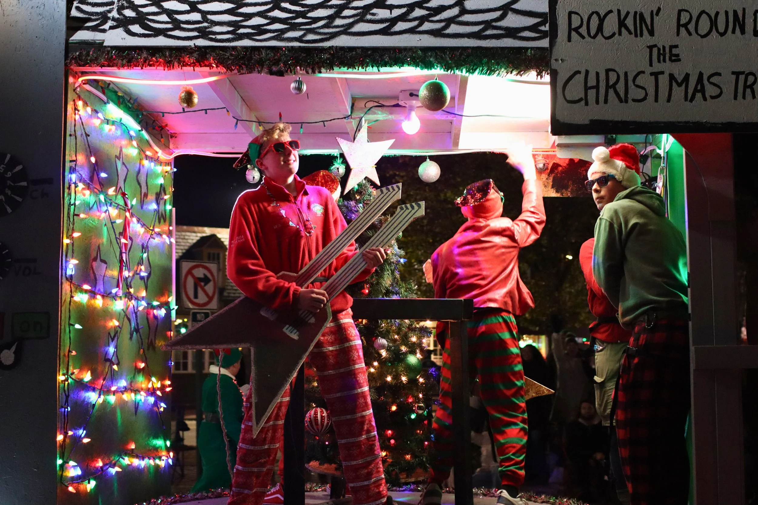 Greater Williamsburg Chamber of Commerce Announces 2025 "Rockin Retro" Christmas Parade Winners