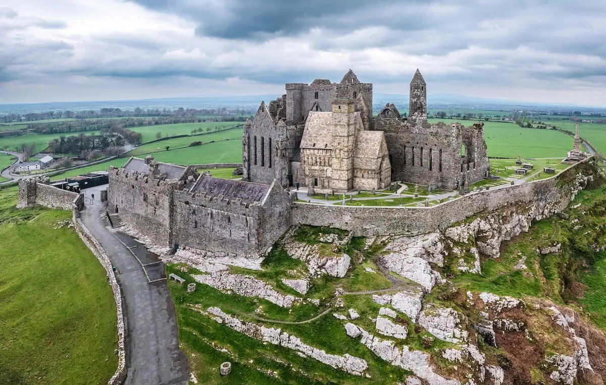 standard_compressed_Cashel.jpg