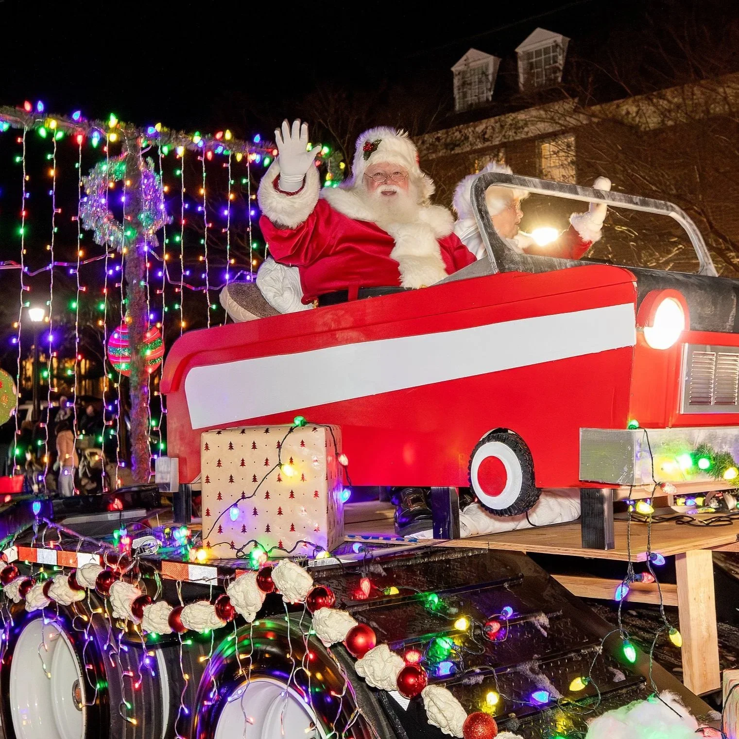 The Greater Williamsburg Chamber of Commerce Announces “Twinkle Through Time” as the Theme for the 2026 Christmas Parade