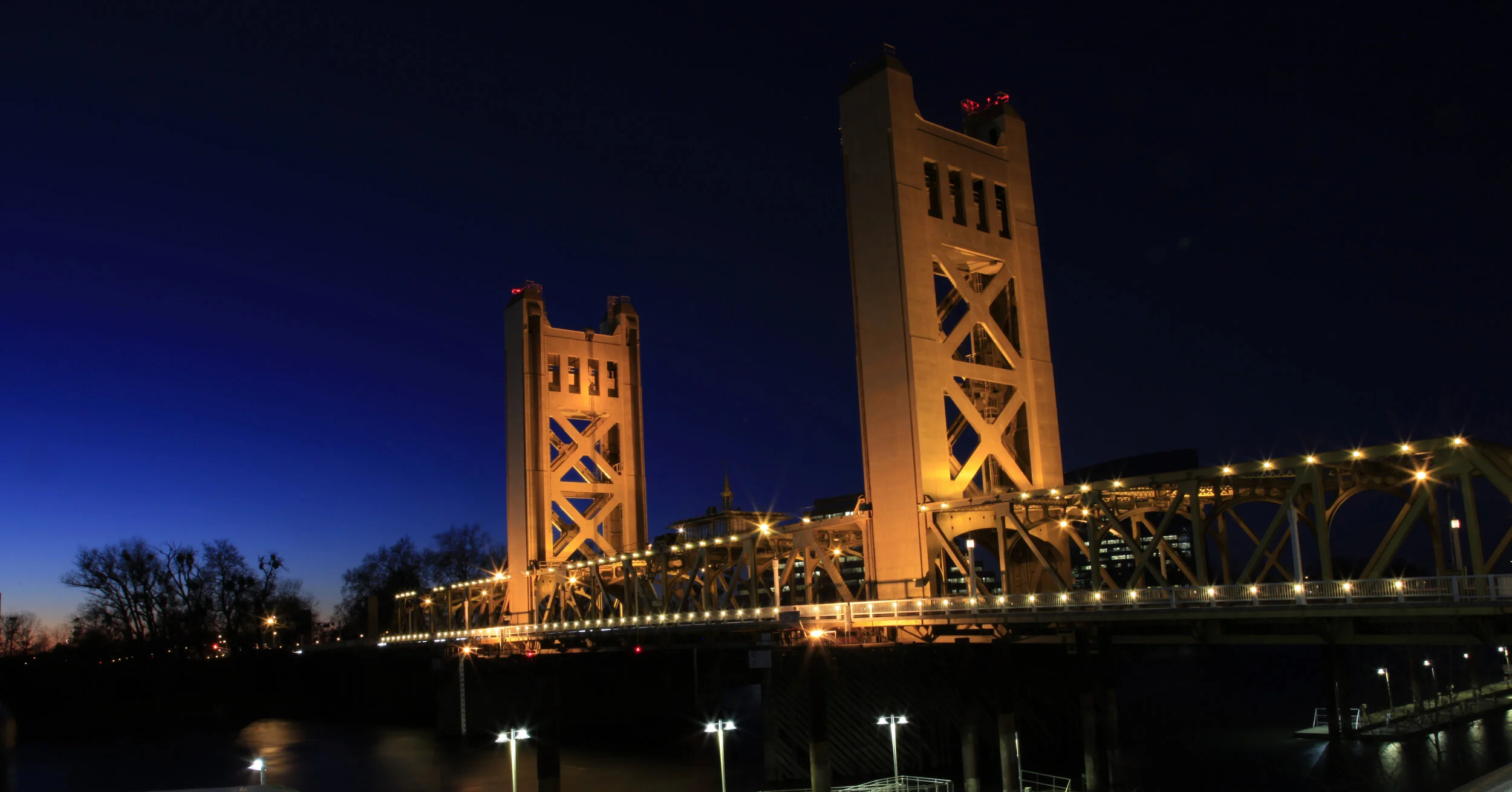 Sacramento_Tower_Bridge.jpg