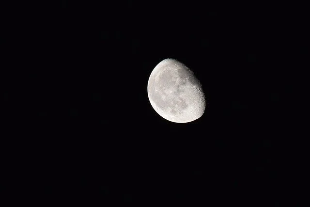 waning gibbous