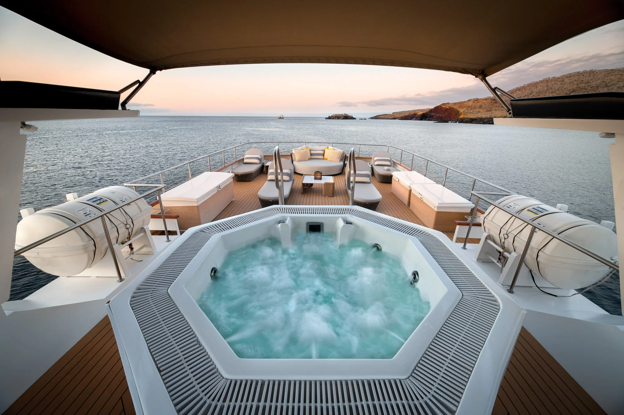 South-America-Ecuador-Galapagos-Islands-Galapagos-Explorer-deck-4-hot-tub-2.jpg