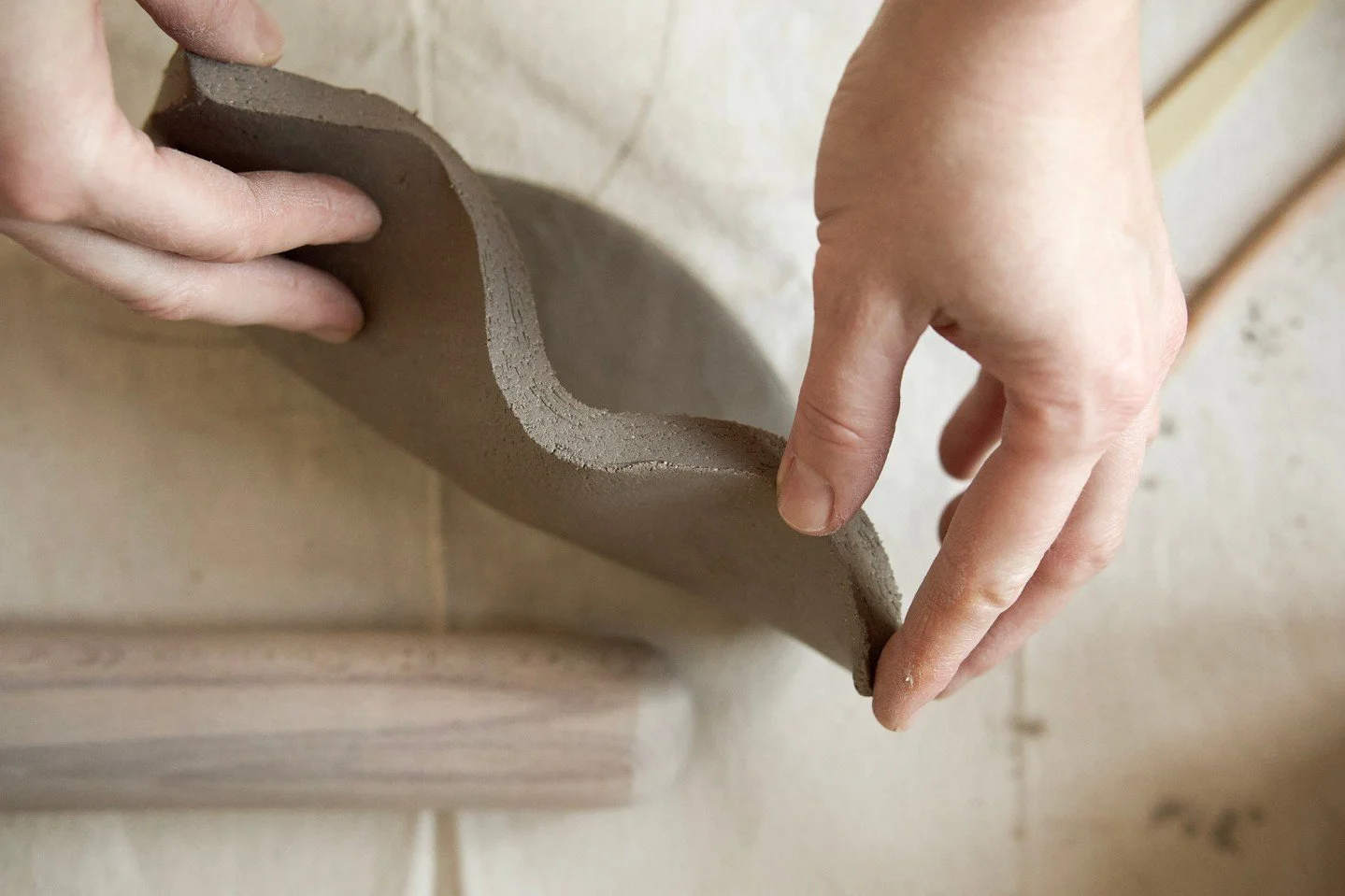 ⁠We&rsquo;re already on Week 3 of our Creative Hour online pottery series - and this week, we&rsquo;re diving into one of our favourite techniques: slab building 🧱✨⁠
⁠
From flat slabs to functional form, we&rsquo;ll guide you through how to roll, sh