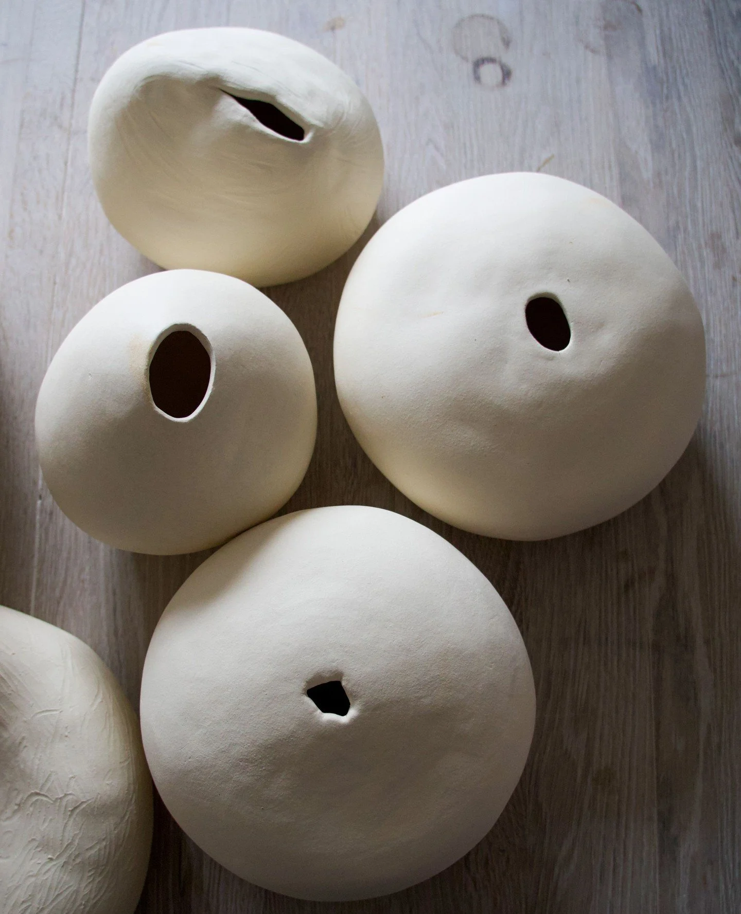 Last few spaces for Sian&rsquo;s 2-day coiling workshop ✨⁠
⁠
If you&rsquo;ve been craving a slower, more immersive creative experience this summer&hellip; this is your reminder!⁠
⁠
For two full days, you&rsquo;ll step away from the noise and spend ti