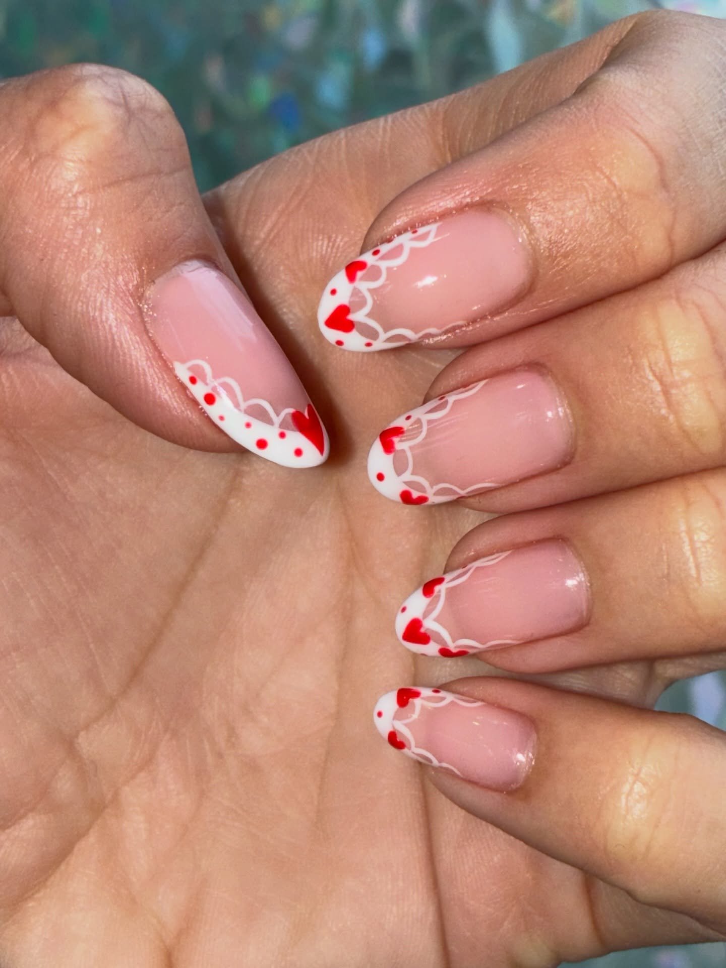 Love is in the air &amp; on your fingertips! 

There is no better valentine than yourself. We&rsquo;re here to make sure your self care is top tier!

Treat yourself this weekend! You deserve it! ✨✨

📲 Book now : https://utopiansny.com/