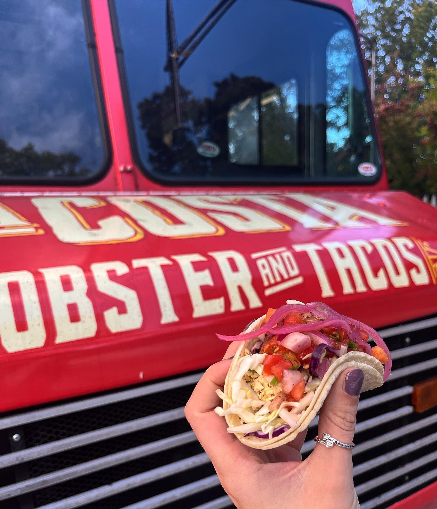 La Costa Lobster & Tacos