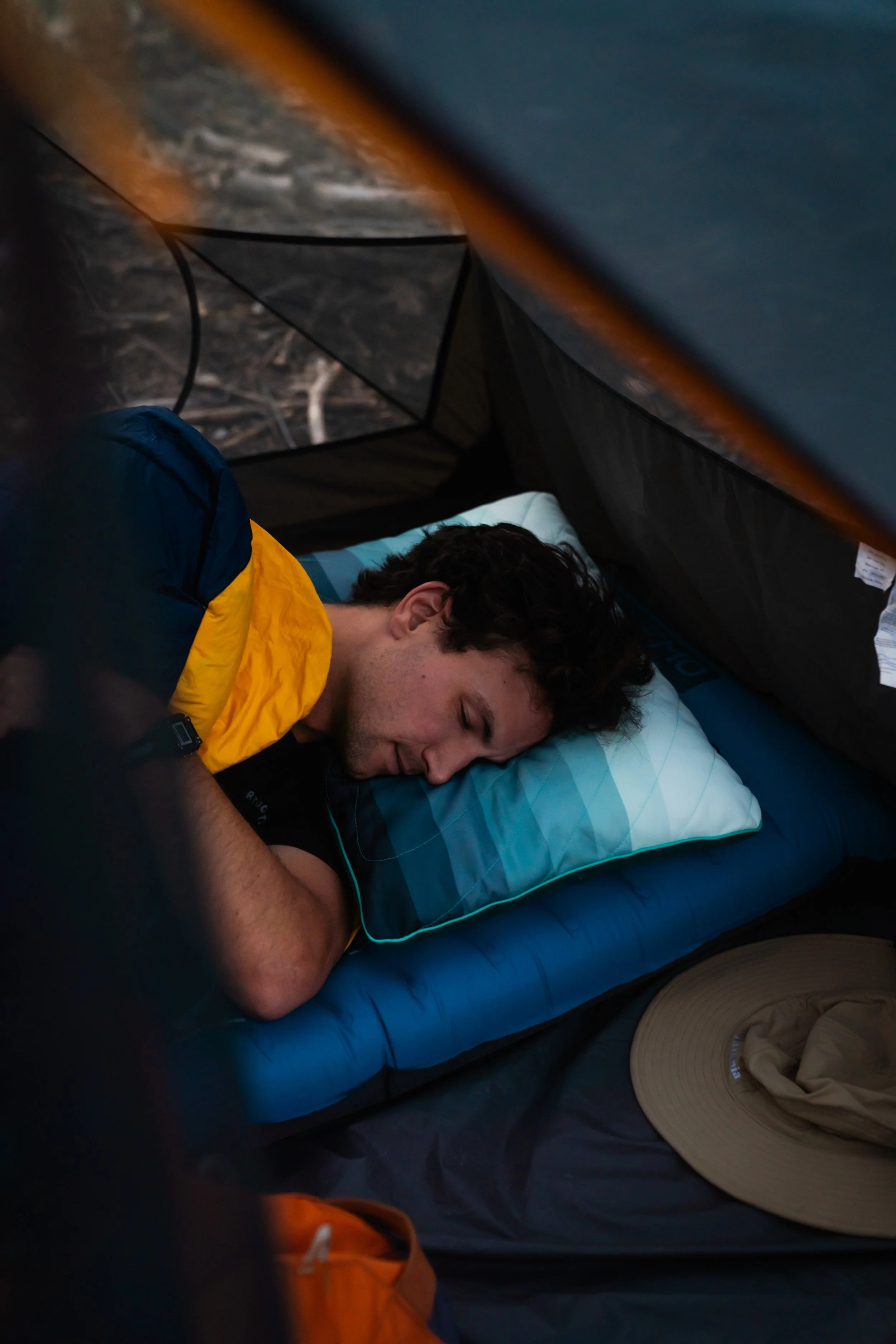 FW24_Lifestyle_Camp_Pillow_California_@gregrobby_Greg_Robinson11.jpg