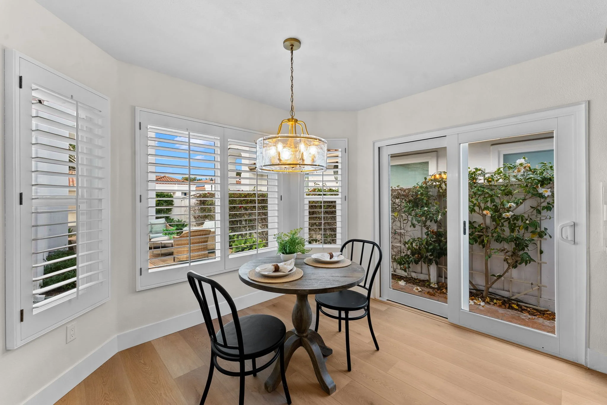 4676 Barcelona Way (6).jpg