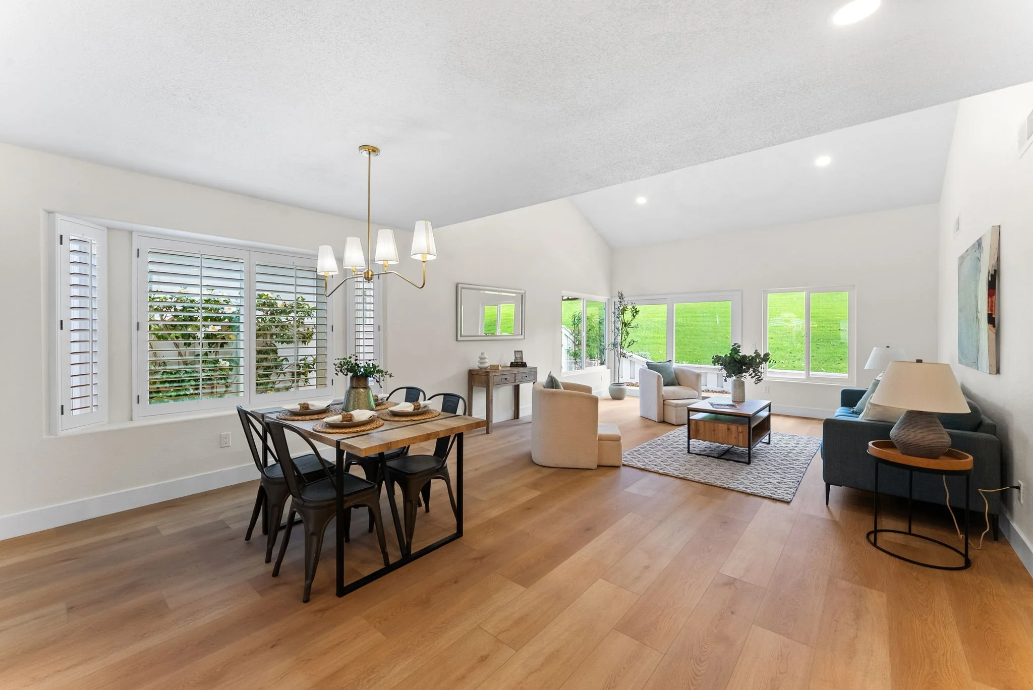 4676 Barcelona Way (11).jpg