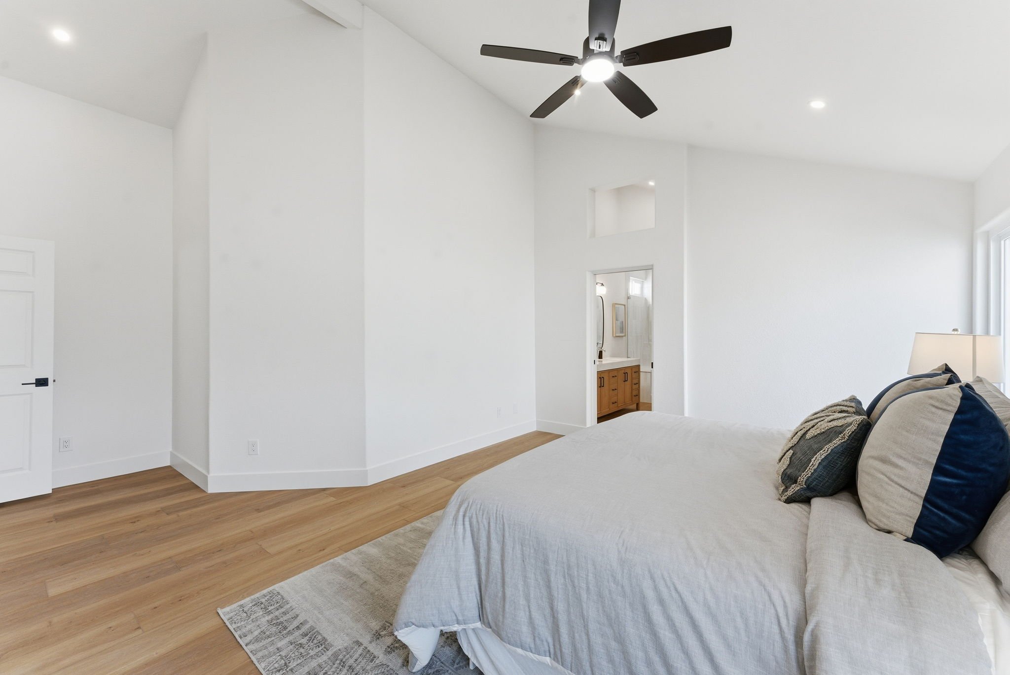 4744 Agora Way (22).jpg