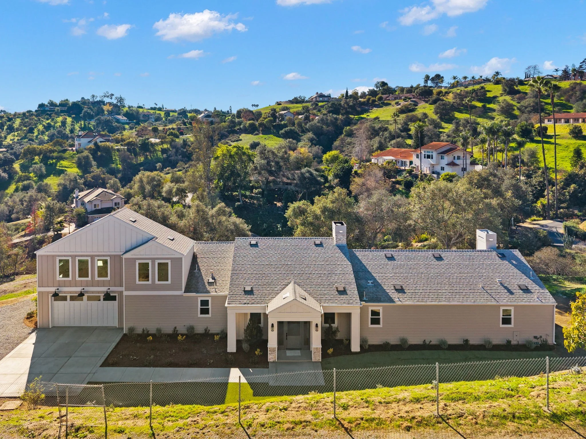 2747 Via Del Robles (17).jpg