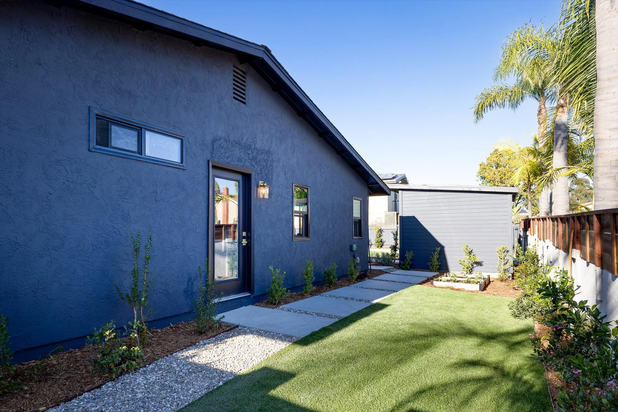 1860 Valencia Ave - WEB + MED RES-36.jpg