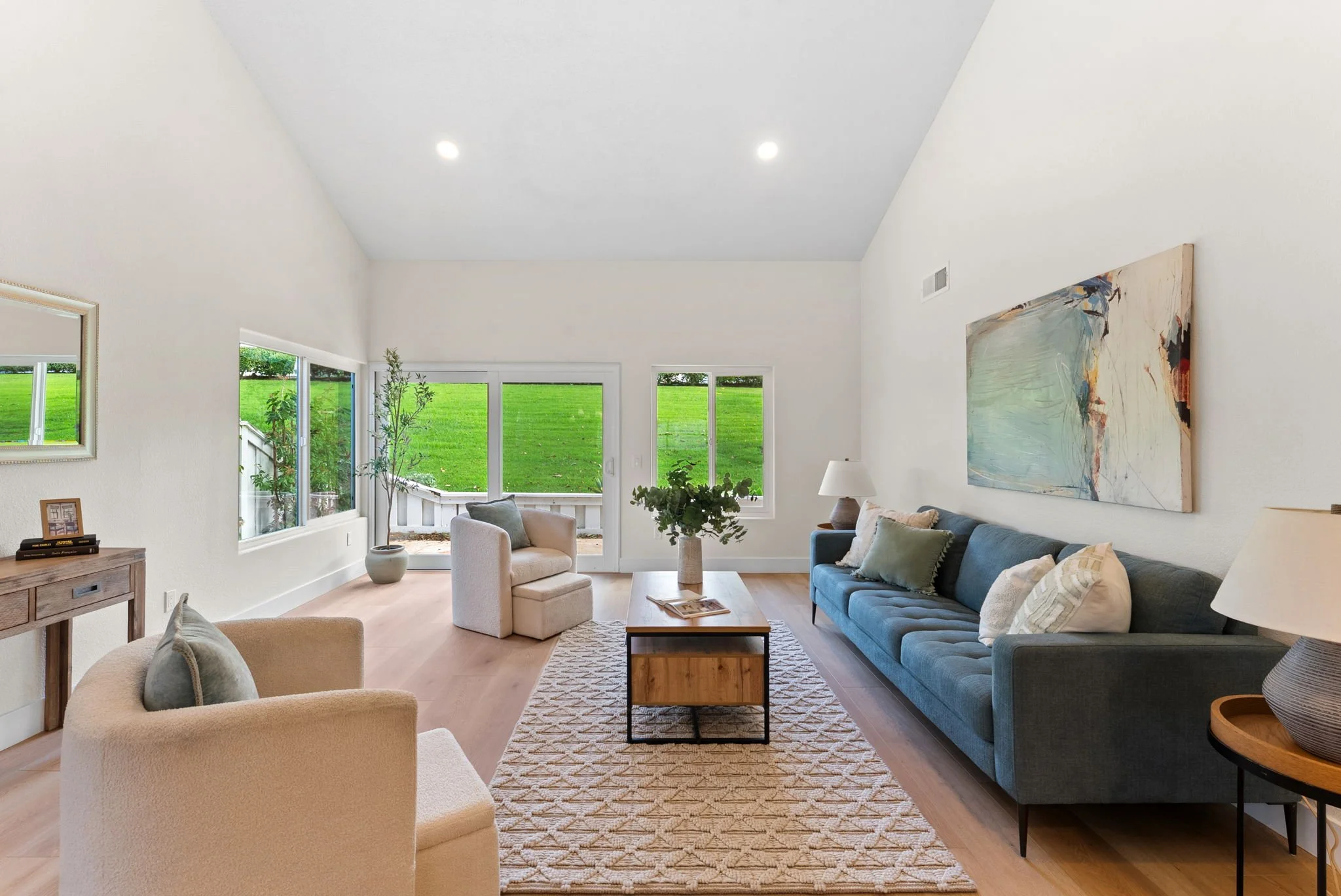 4676 Barcelona Way (12).jpg