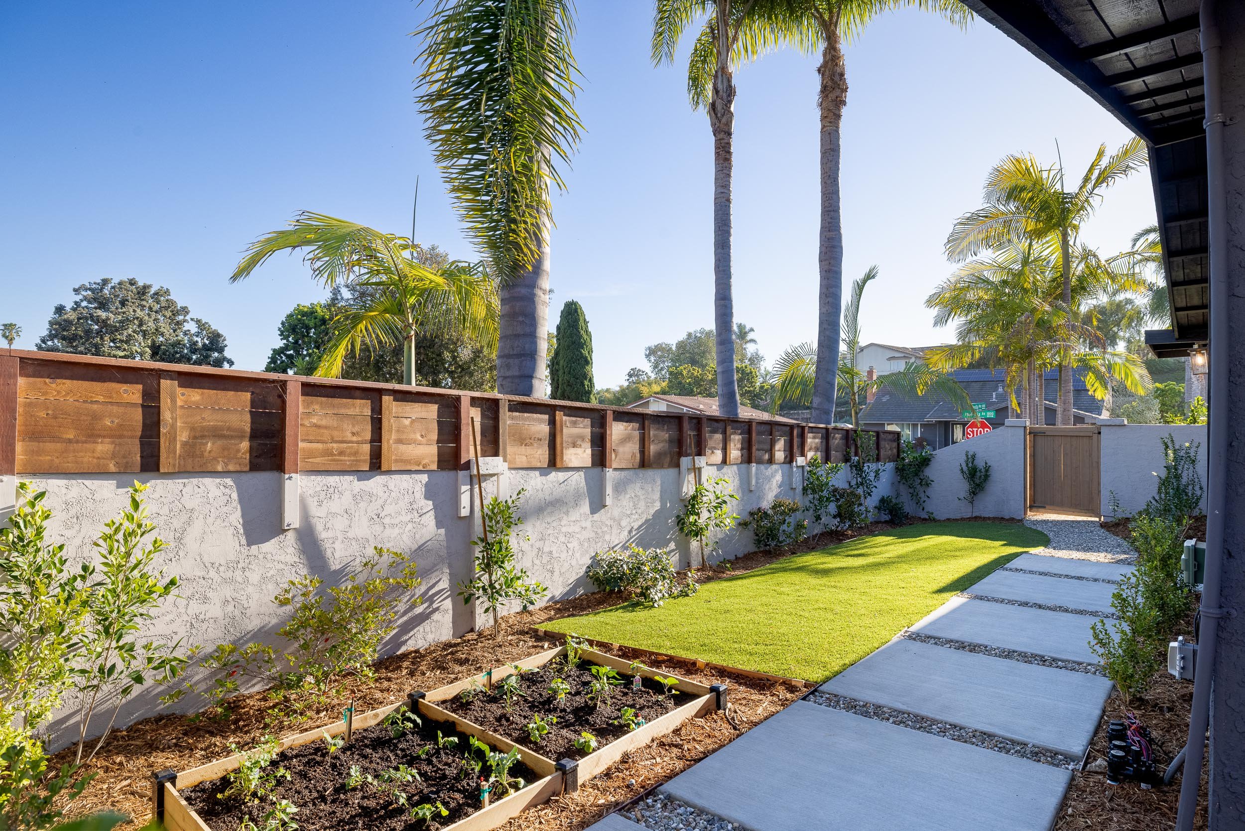 1860 Valencia Ave - WEB + MED RES-35.jpg