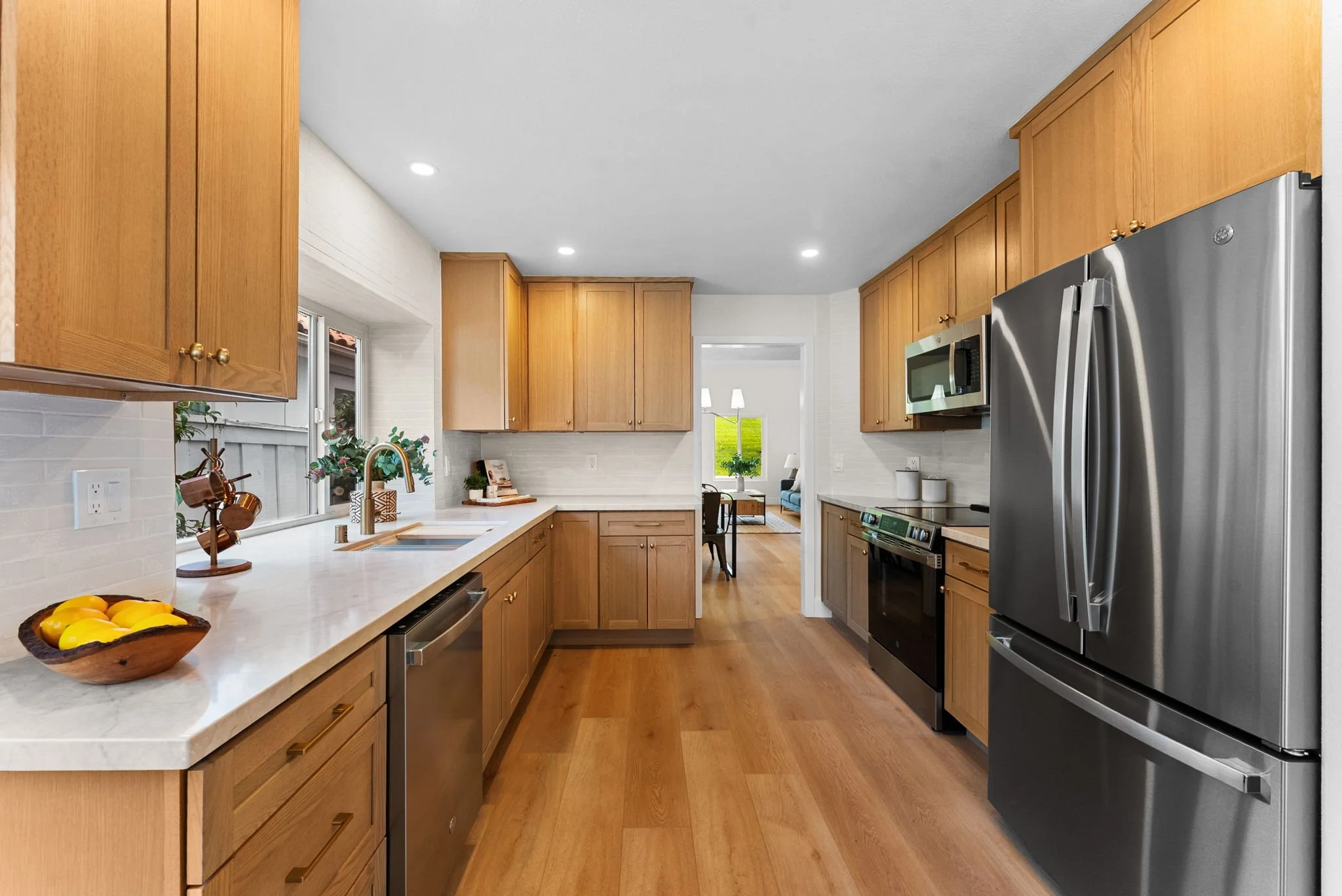 4676 Barcelona Way (7).jpg