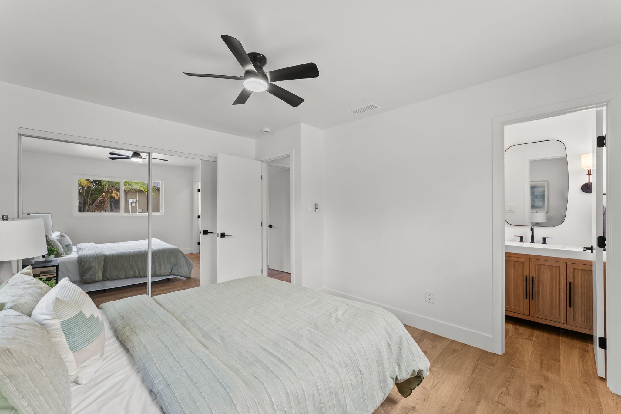 2665 Luna Ave - MLS Res (32).jpg