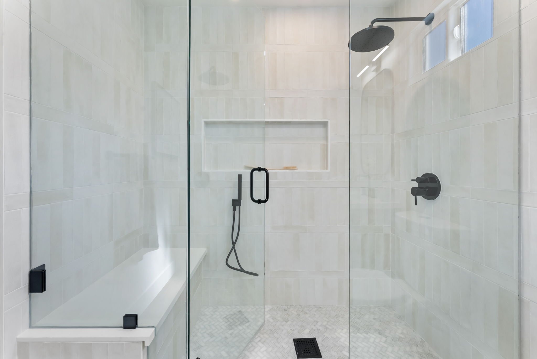 5219 Gaylord Dr (32).jpg