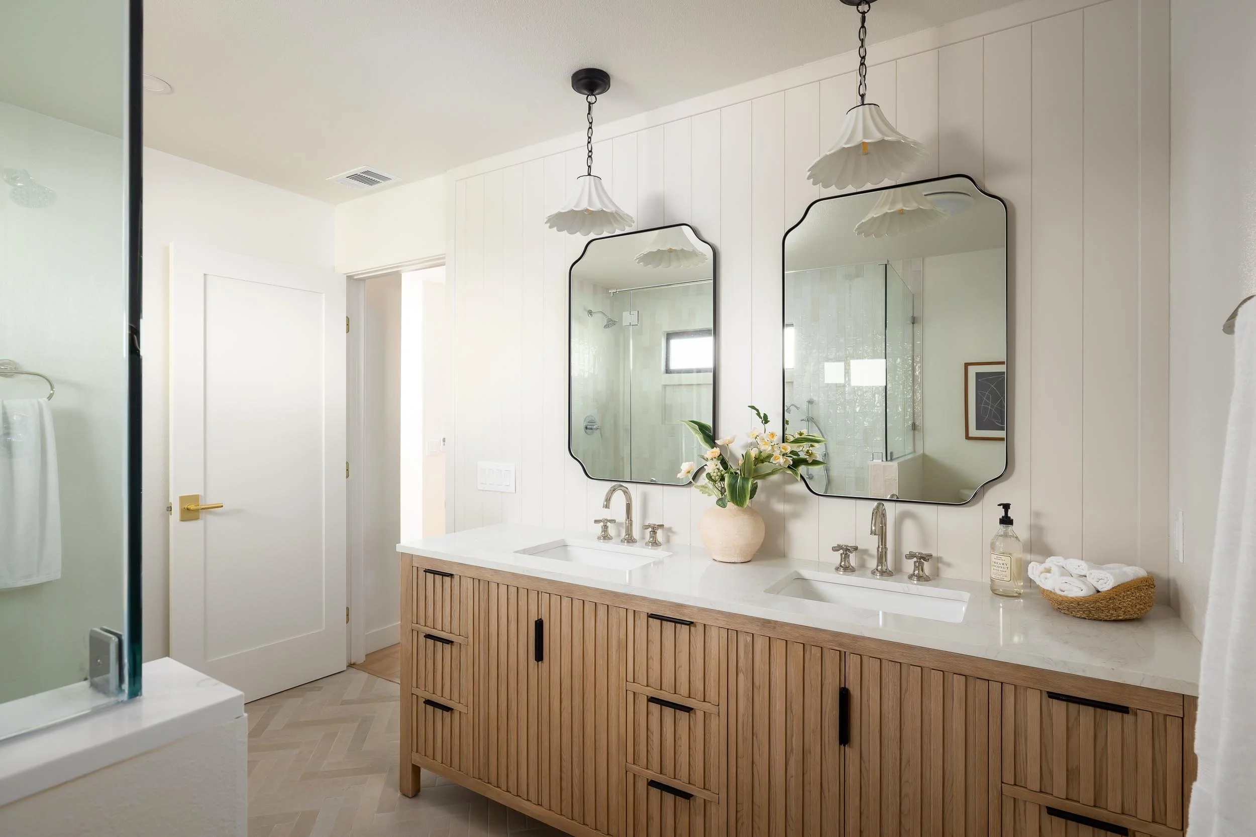 1860 Valencia Ave - WEB + MED RES-19.jpg