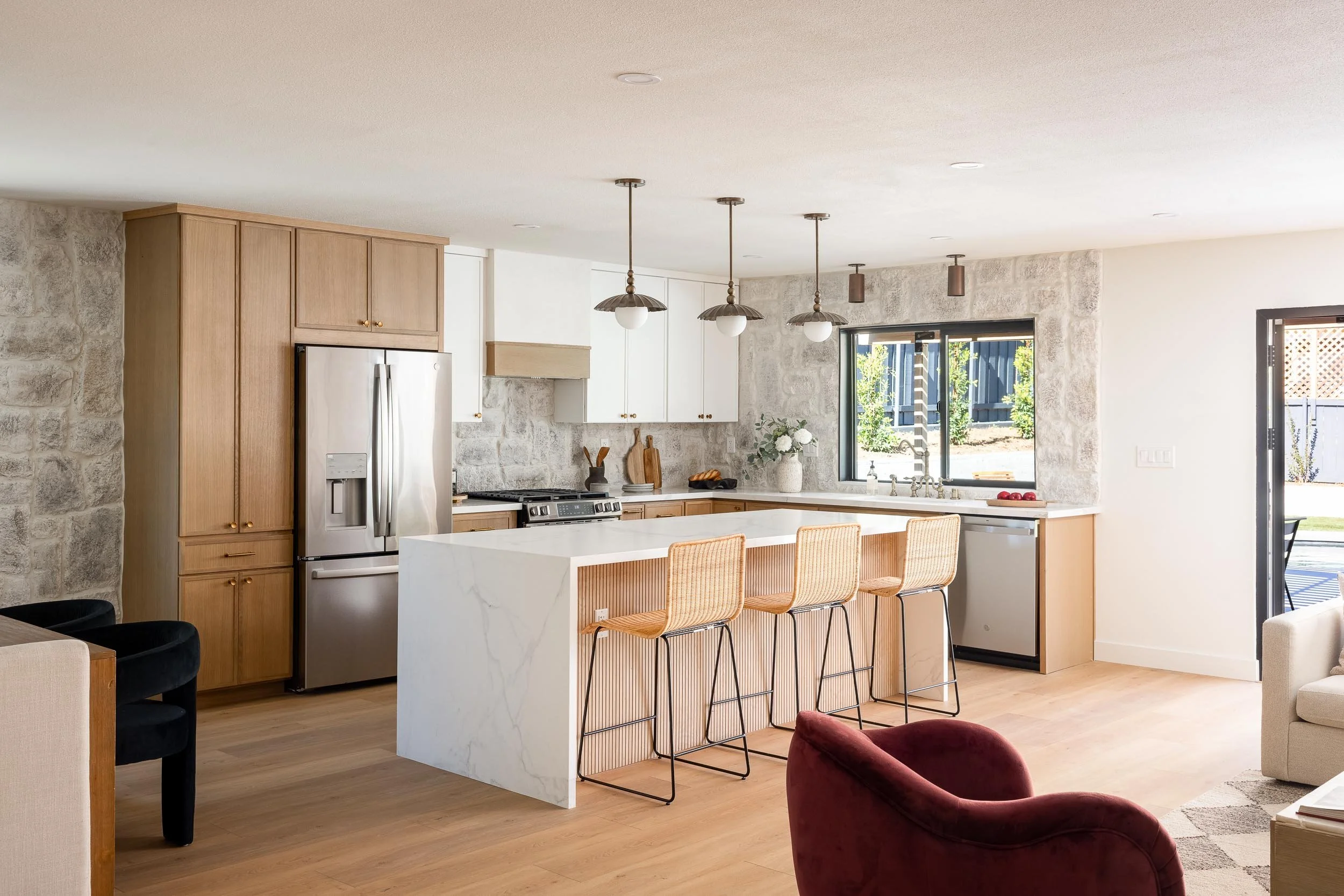 1860 Valencia Ave - WEB + MED RES-7.jpg