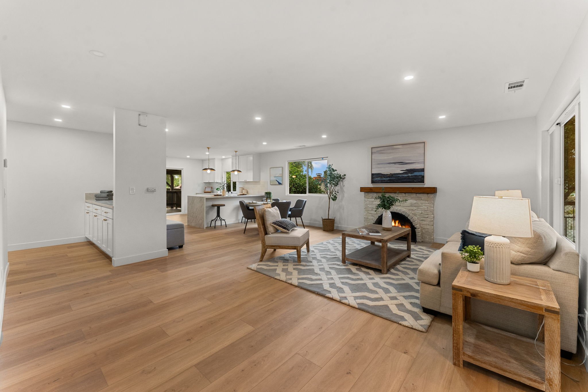 935 Crescent Dr (8).jpg