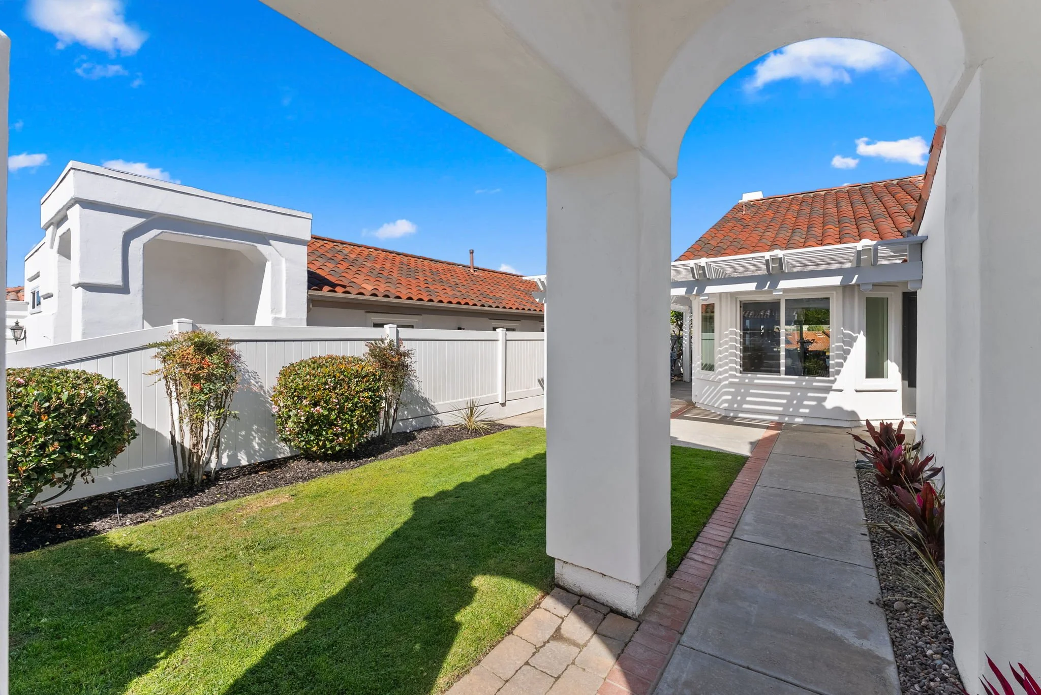 5086 Corinthia Way (6).jpg