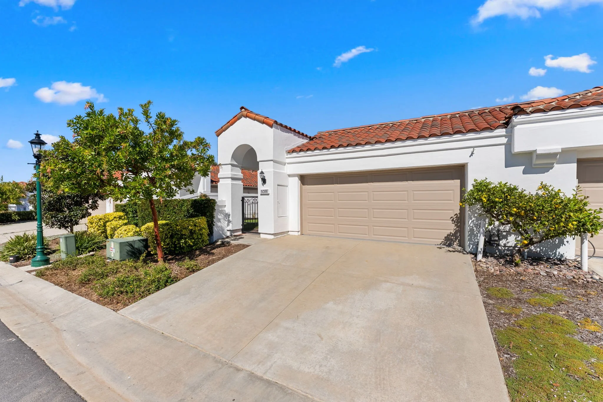 5086 Corinthia Way (2).jpg