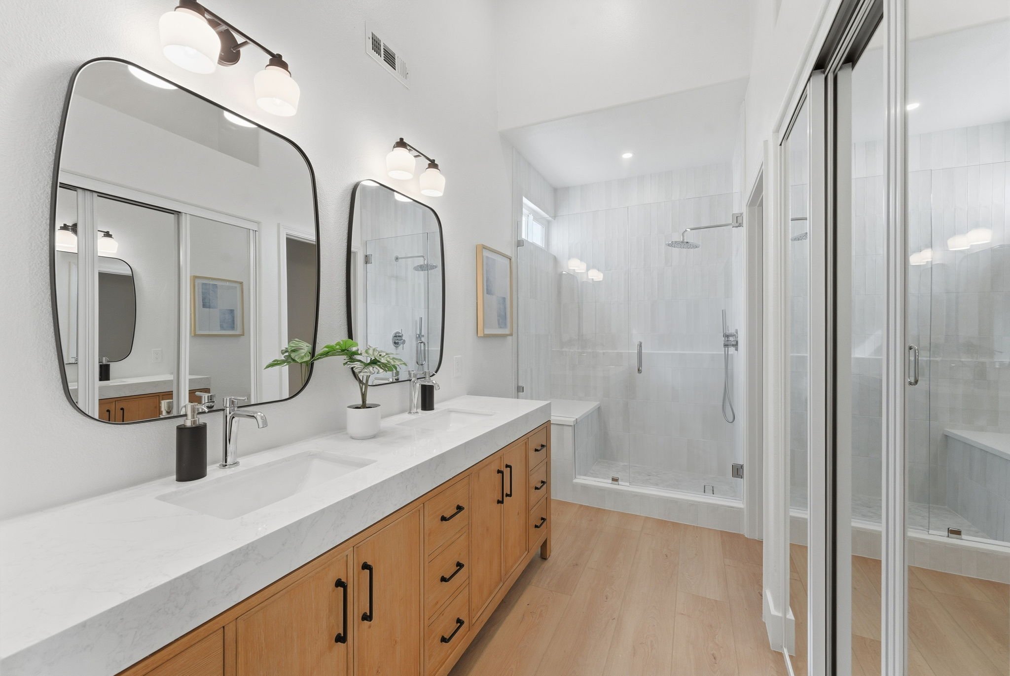 4744 Agora Way (23).jpg