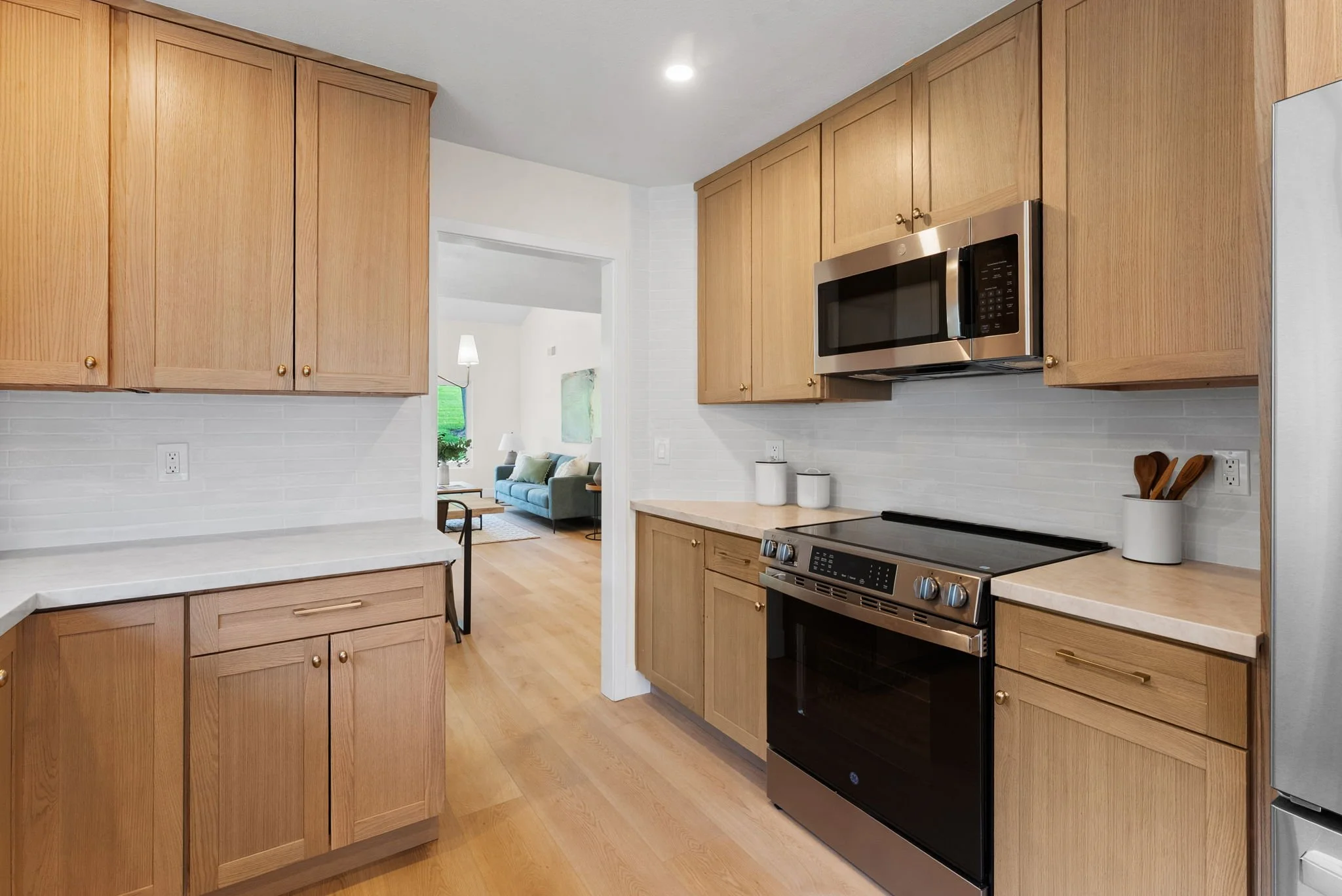 4676 Barcelona Way (9).jpg