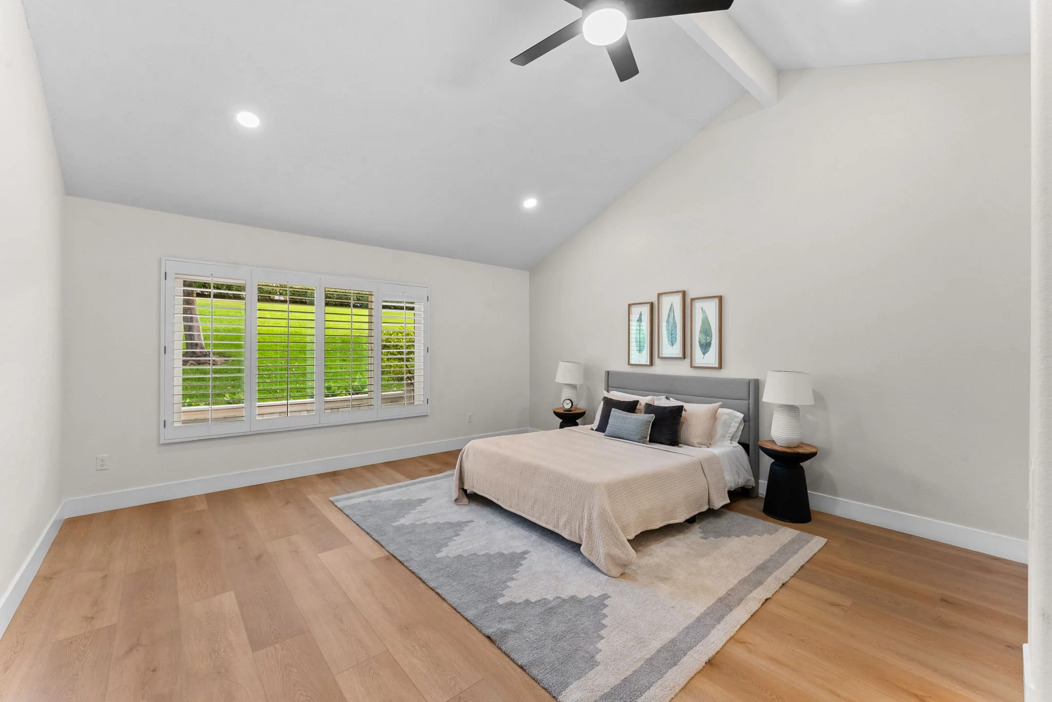 4676 Barcelona Way (14).jpg