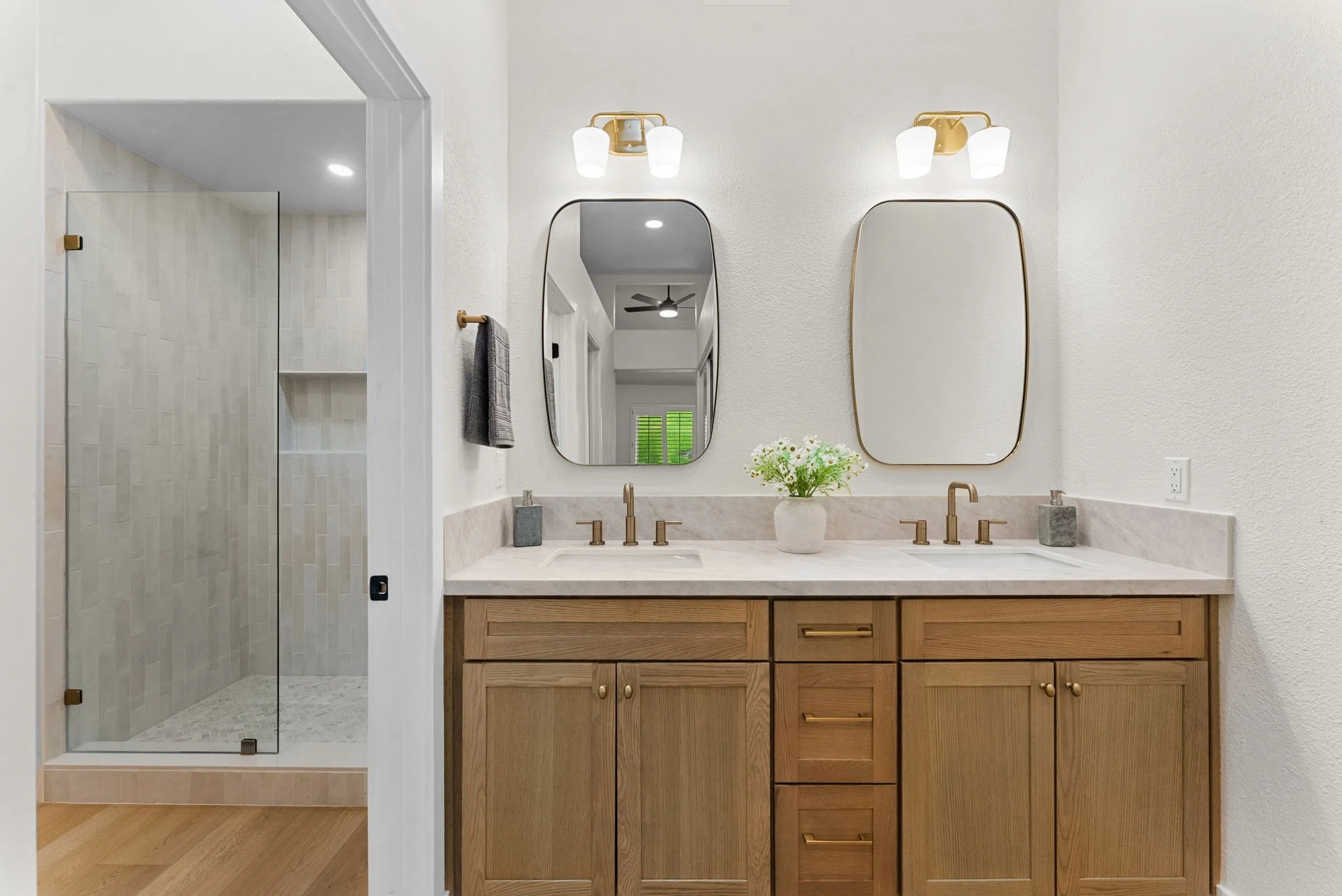 4676 Barcelona Way (18).jpg