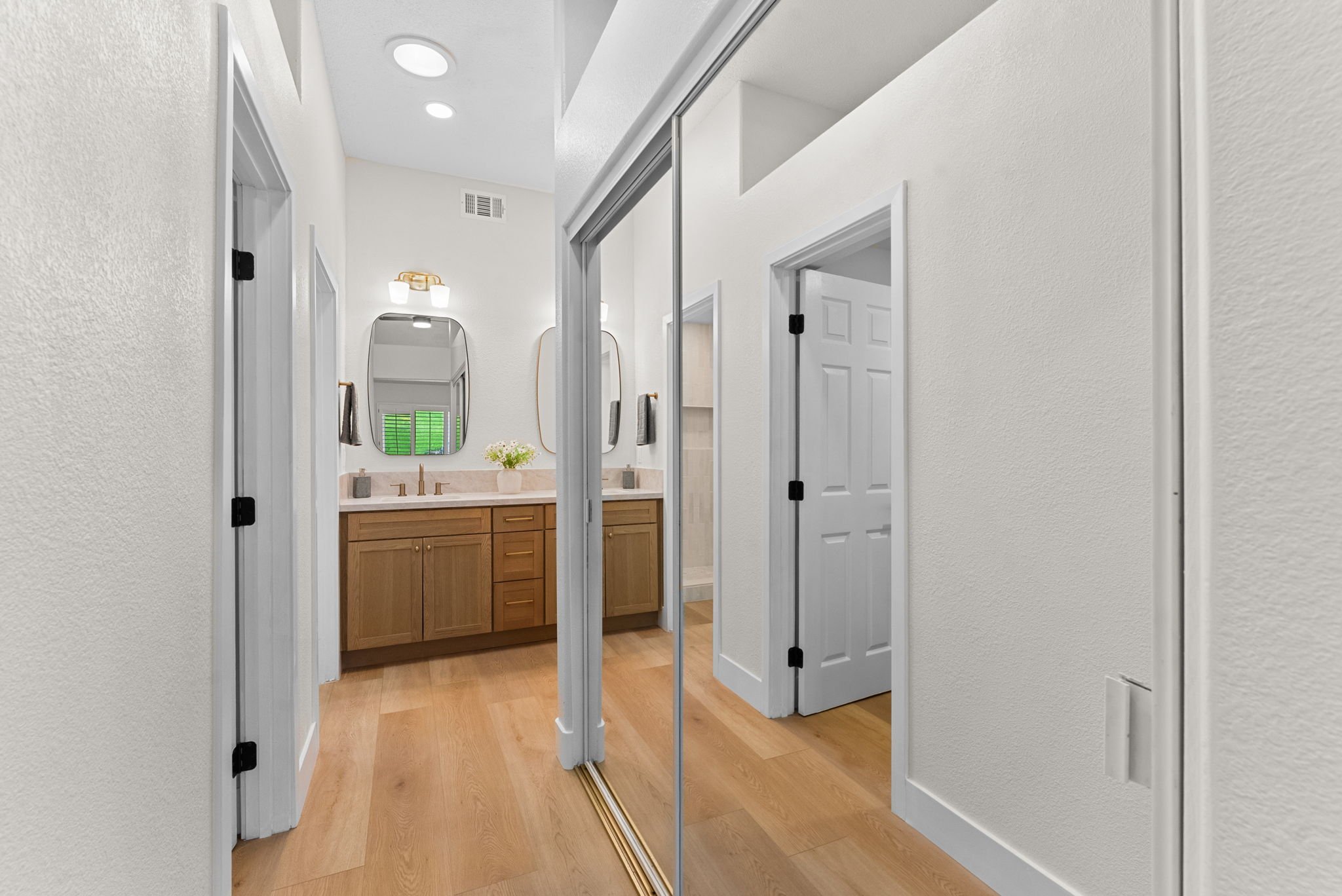 4676 Barcelona Way (16).jpg