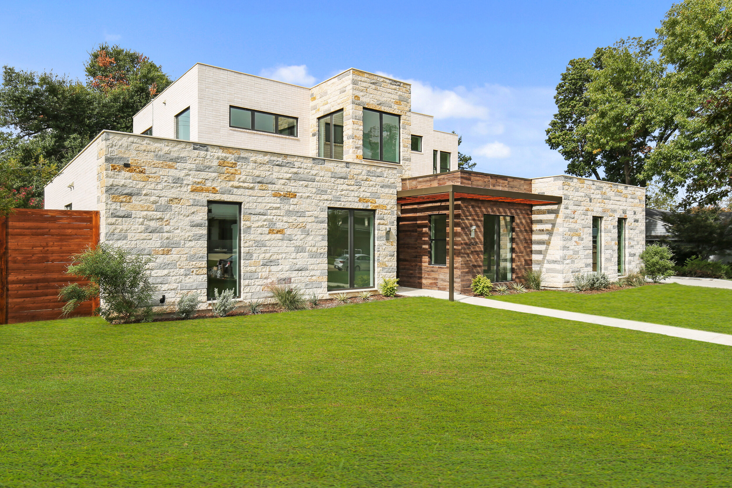 02_10425Westlawn_002.jpg
