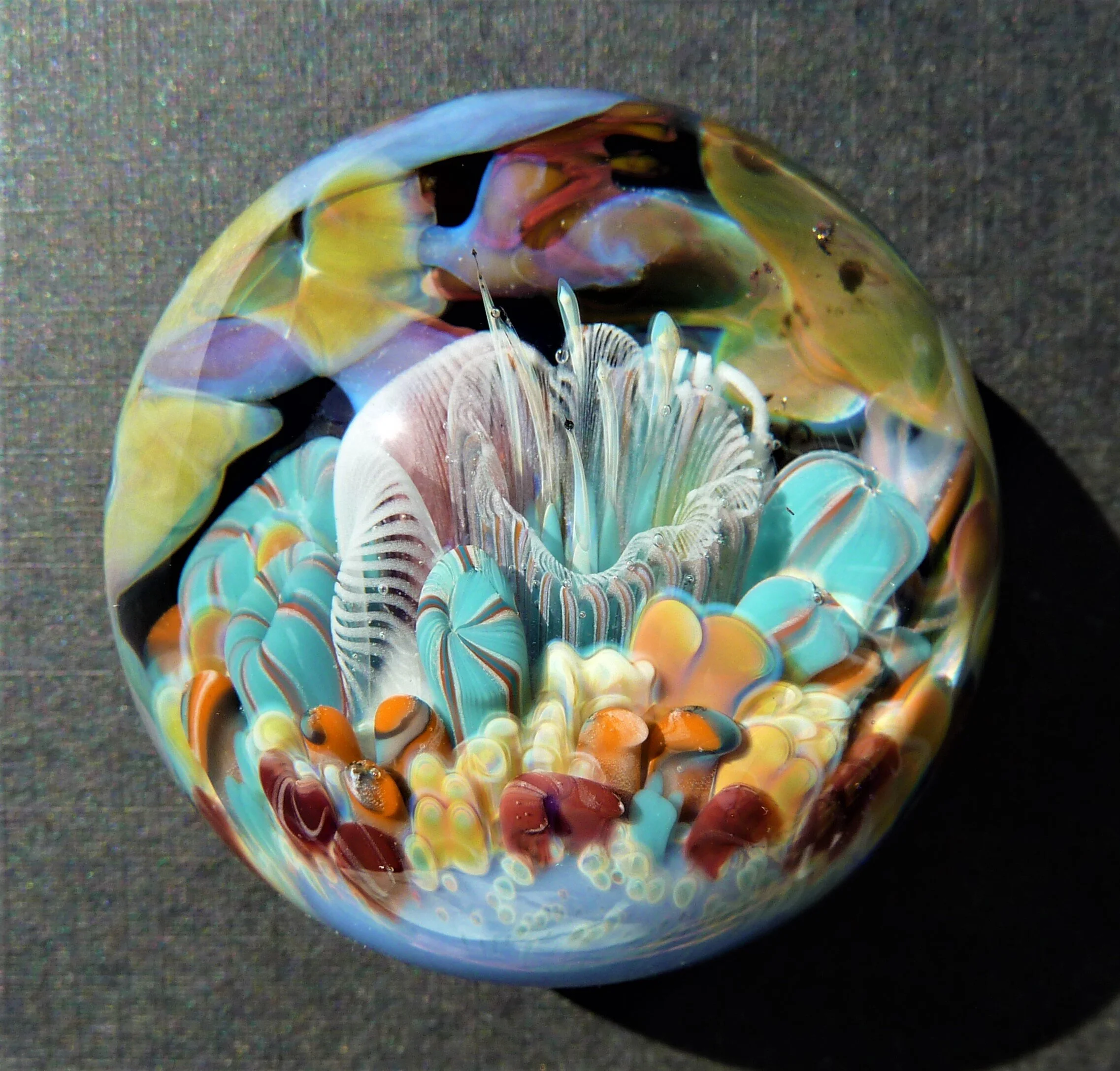 *SOLD* Paperweight 1.8in x 1.3in £95/$120 (No. 10051)