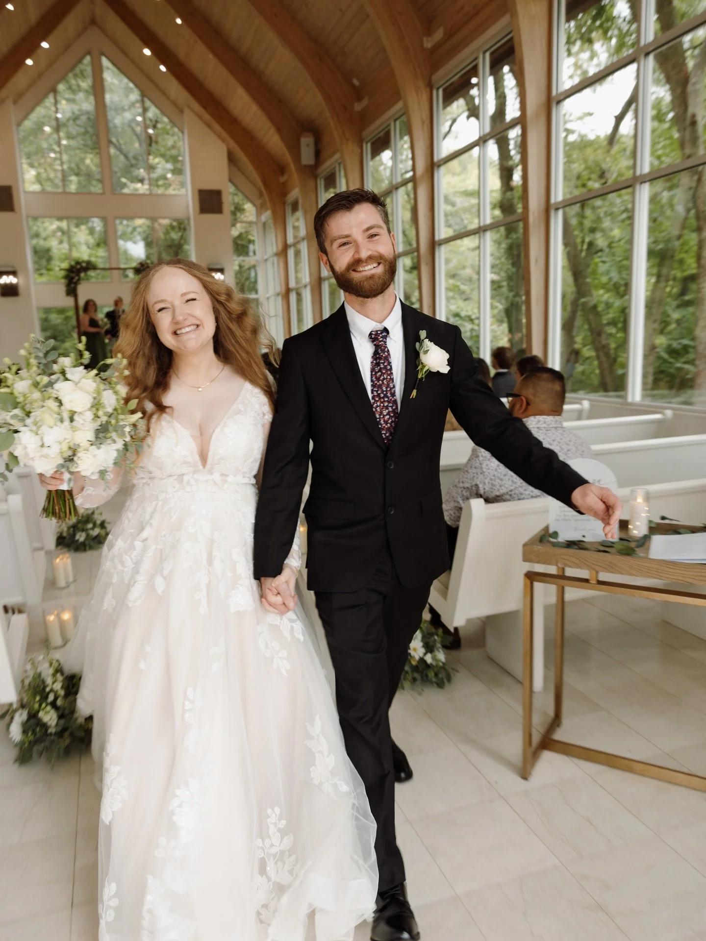 If these moments don&rsquo;t scream &ldquo;pure bliss&rdquo;, then we really aren&rsquo;t sure what does 🥹

photo / @jadestesphotography
florist / @thefrenchbouquettulsa
linens / @partyprorents
cake / @ludgerscakes
dress / @davidsbridal
suit / @dill