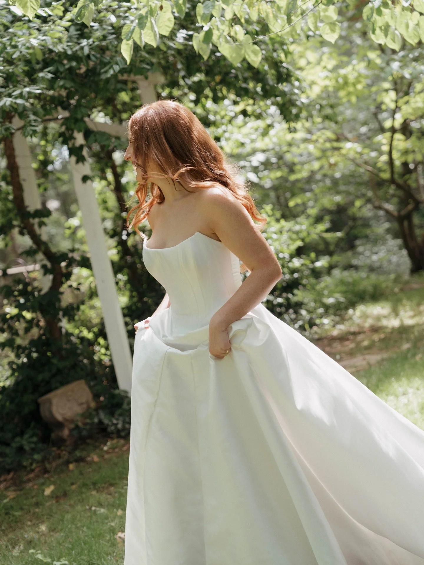These back gardens shine brightest when a beautiful lady in a white gown is happily parading through them 🍃🦢🌳

photo / @oddlotphoto 
cake / @allthingscake
DJ / @lionsroad
linens / @partyprorents
dress / @chantilly.okc 
suit / @suitsupply
makeup / 