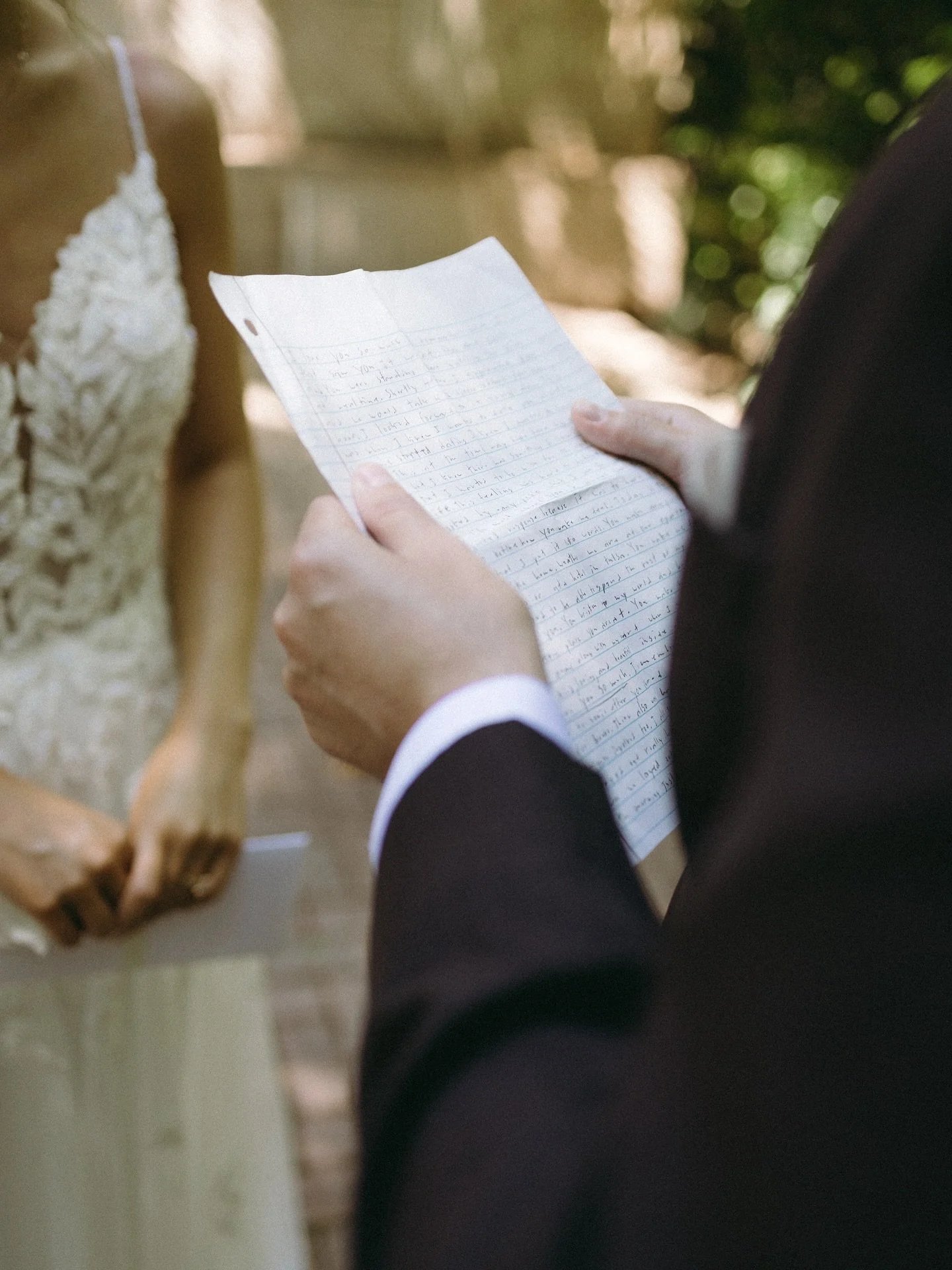 A moment you never want to forget, and the words you want to echo through your mind until eternity 🔒

photo / @madisondoddphoto
bride / @erikanicole.v
dress / @truesociety
suit / @generationtux
florist / @thefrenchbouquettulsa
DJ / @dj.connection
li