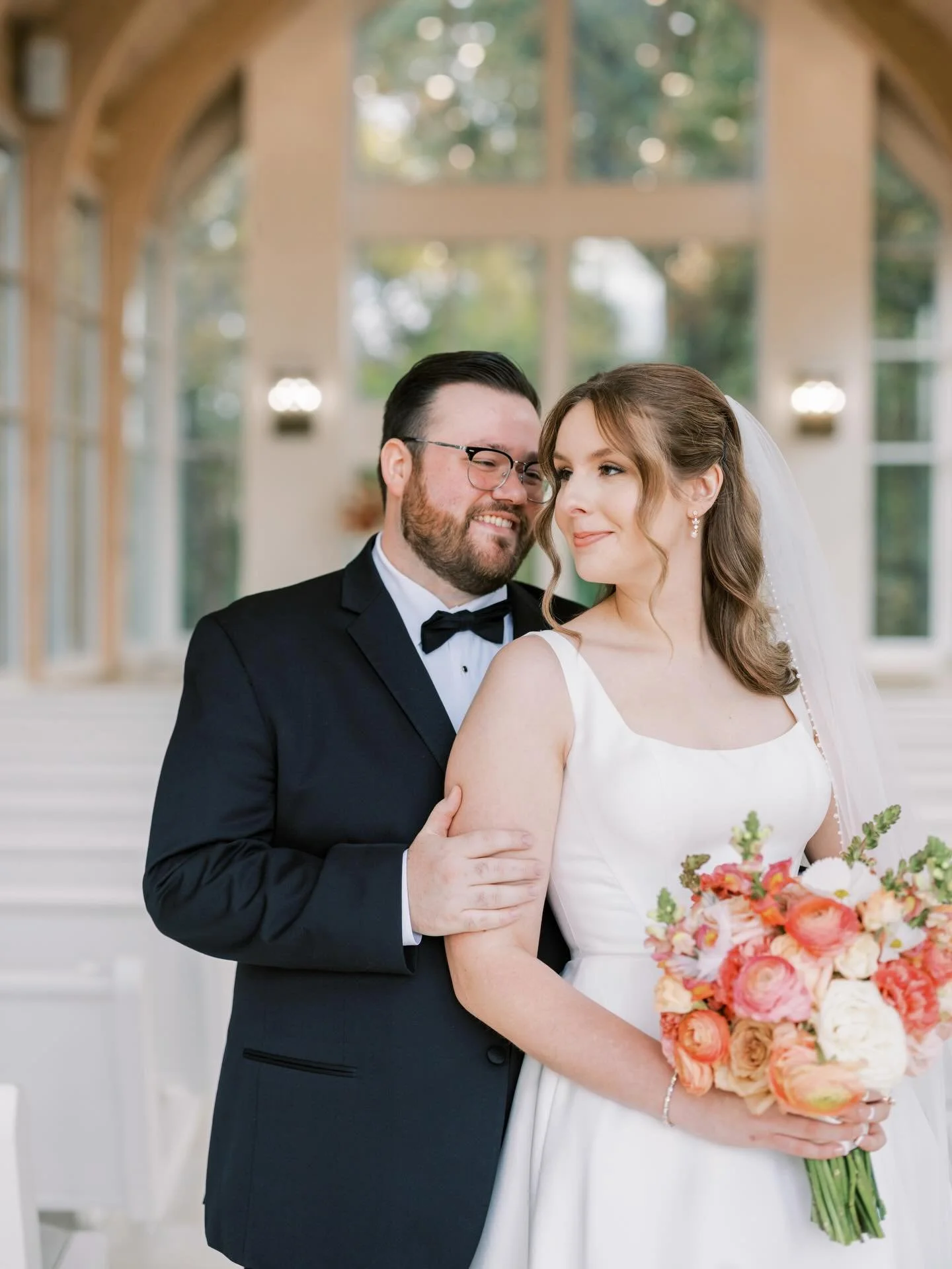 A look into Kristin &amp; Timothy&rsquo;s day💕💐✨

photo / @andibravo_
video / @andibravo_films
cake / @ludgerscakes
florals / @thefrenchbouquettulsa
catering / @provision_pantry
DJ / @lionsroad
linens / @partyprorents
dress / @facchianosbridal
bart