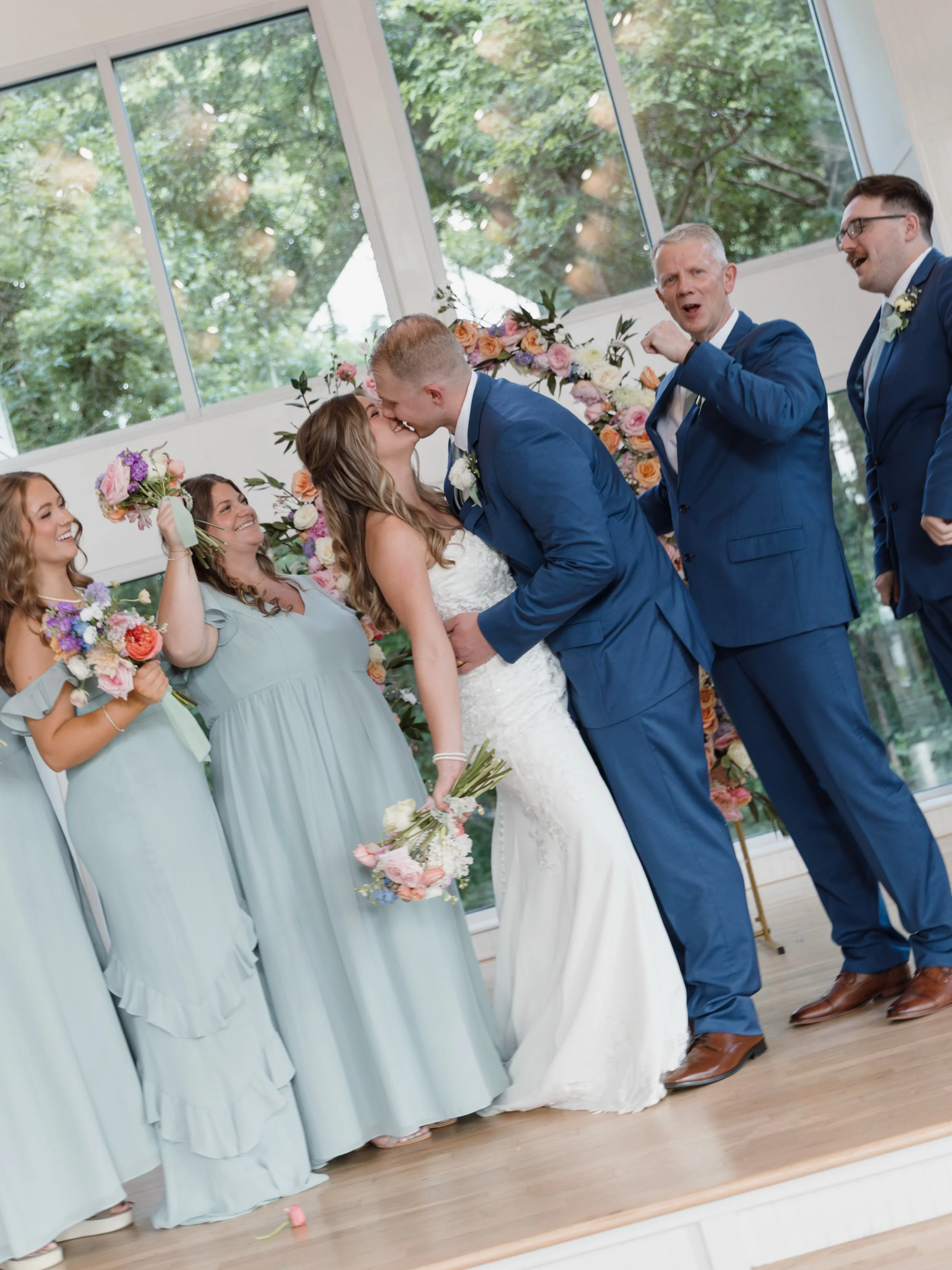 They&rsquo;re in love, but more than that... THEY ARE LOVED. Like c&rsquo;mon, just look at the faces of their besties cheering them on 🥹🩵

photo / @allivarnellphotography
video / @taylorthronefilms
bride / @chelslynn_w
dress / @babebridalboutique
