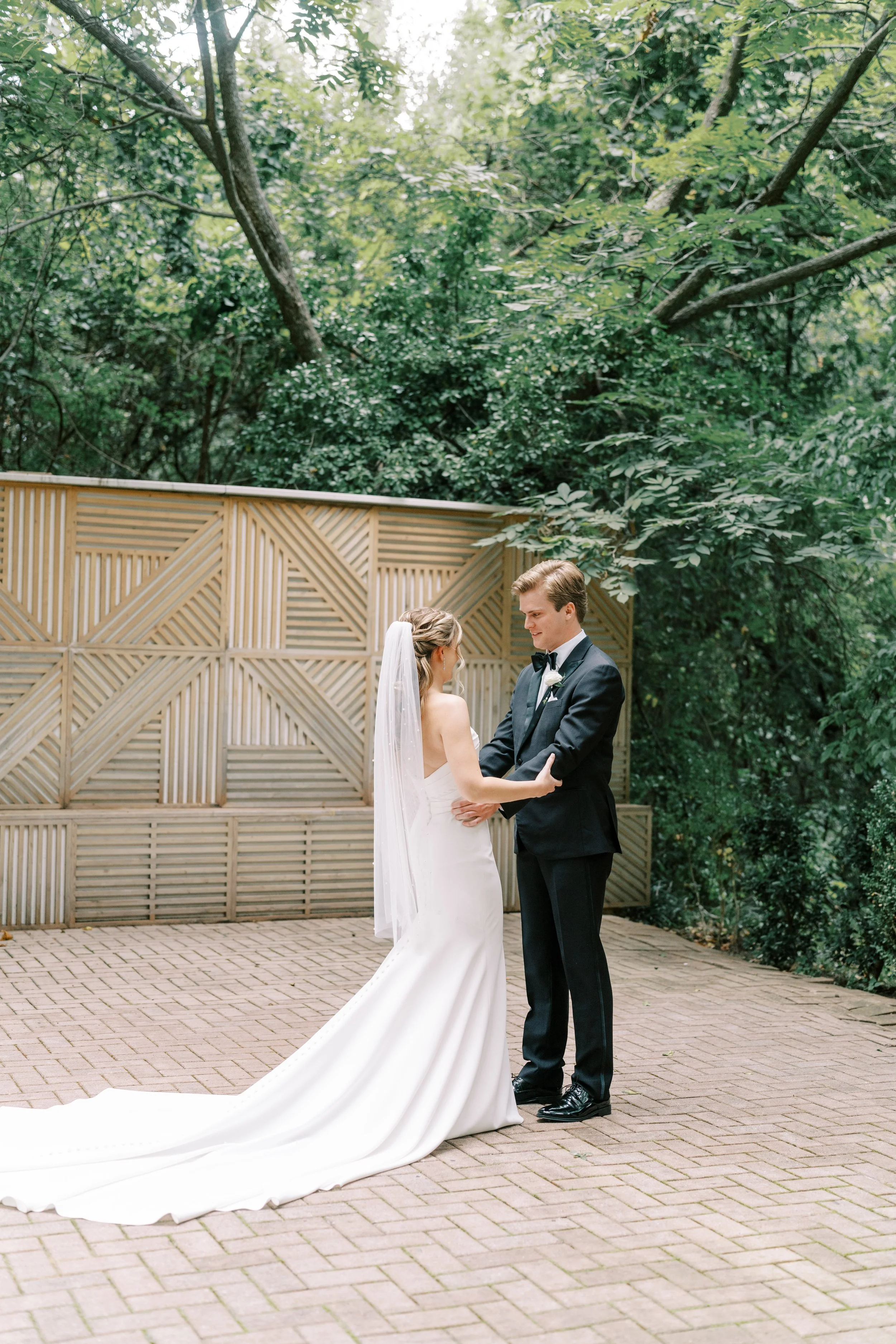 LN - SneakPeek -33 - 03297.jpg