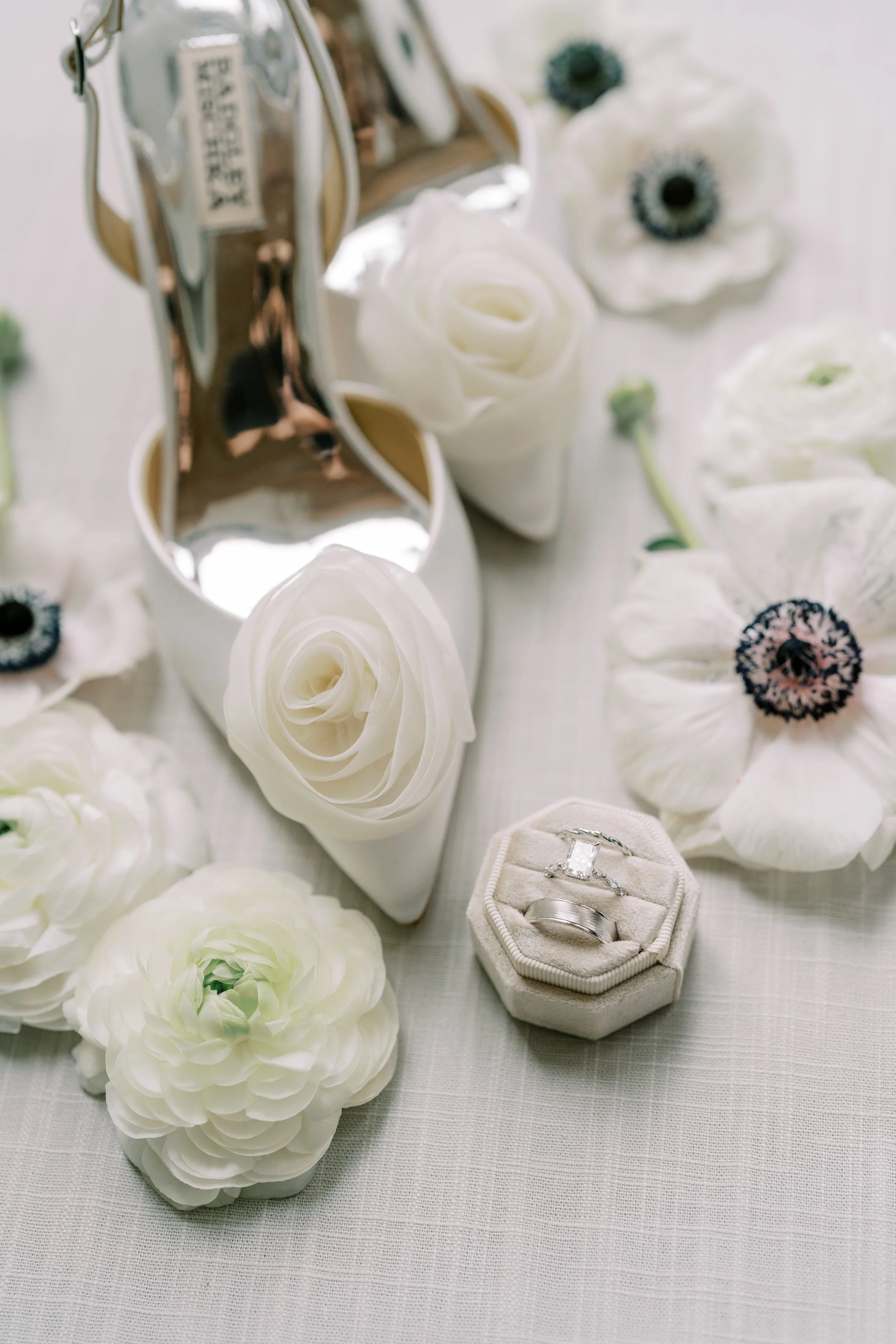 LN - SneakPeek -5 - 08435.jpg