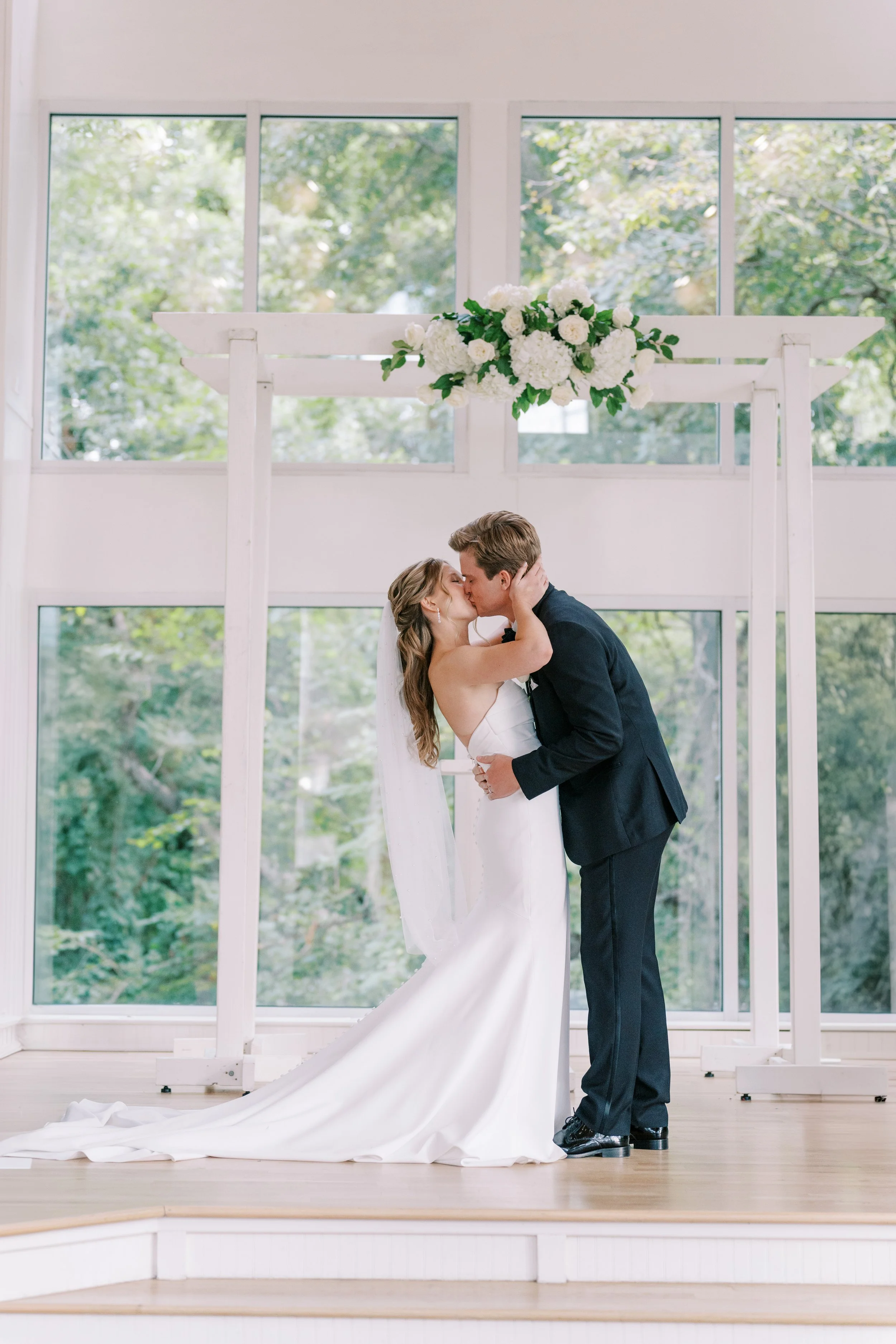 LN - SneakPeek -80 -_.jpg